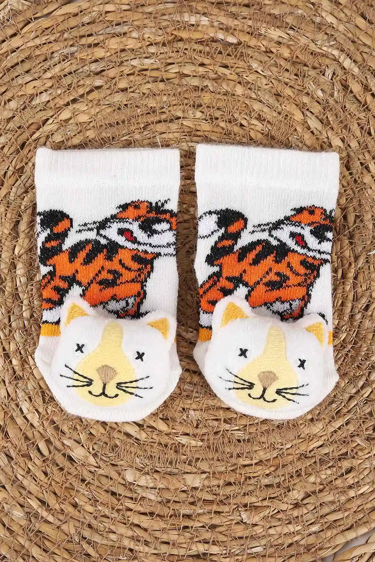 Beyaz (0-6 Ay) Nakış Oyuncaklı Erkek Bebek Çorap 467465