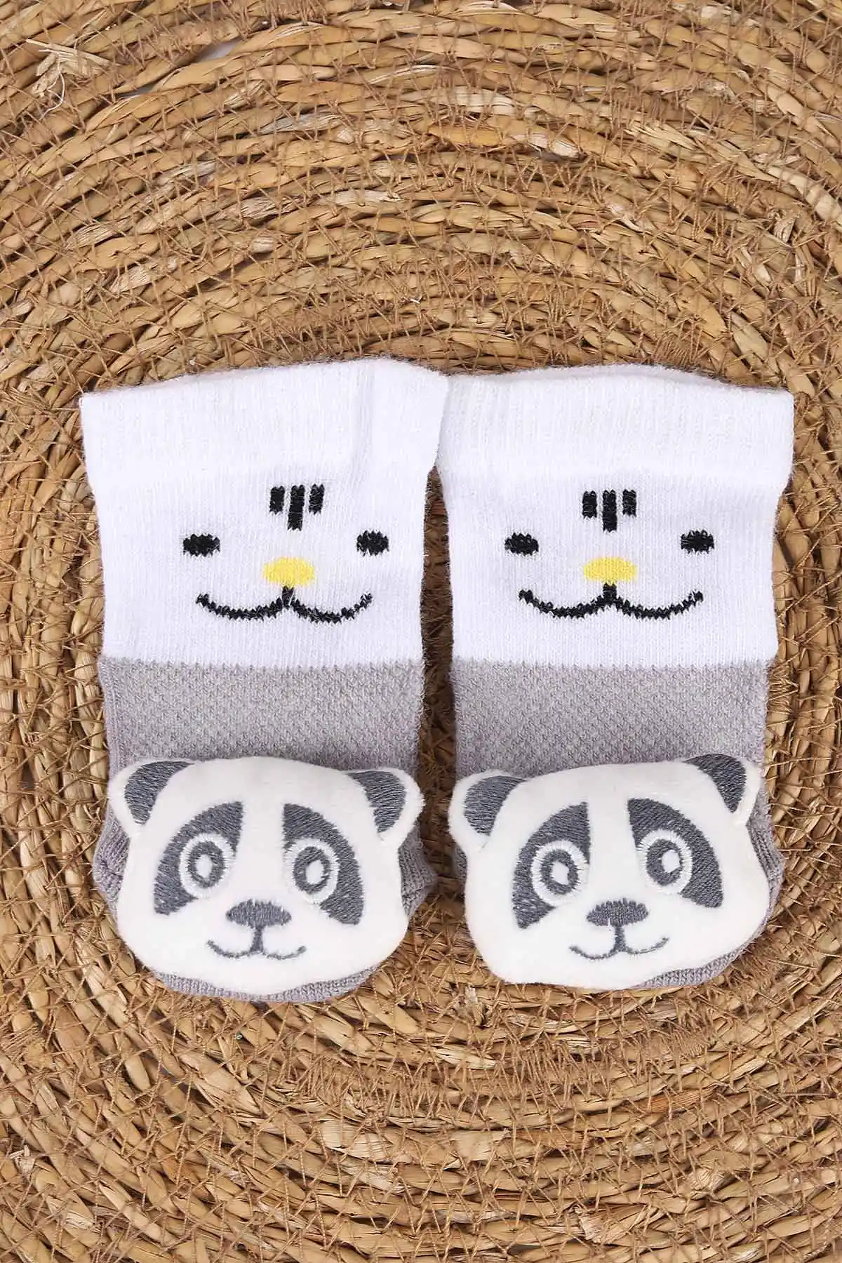 Beyaz (0-6 Ay) Nakış Oyuncaklı Erkek Bebek Çorap 467469