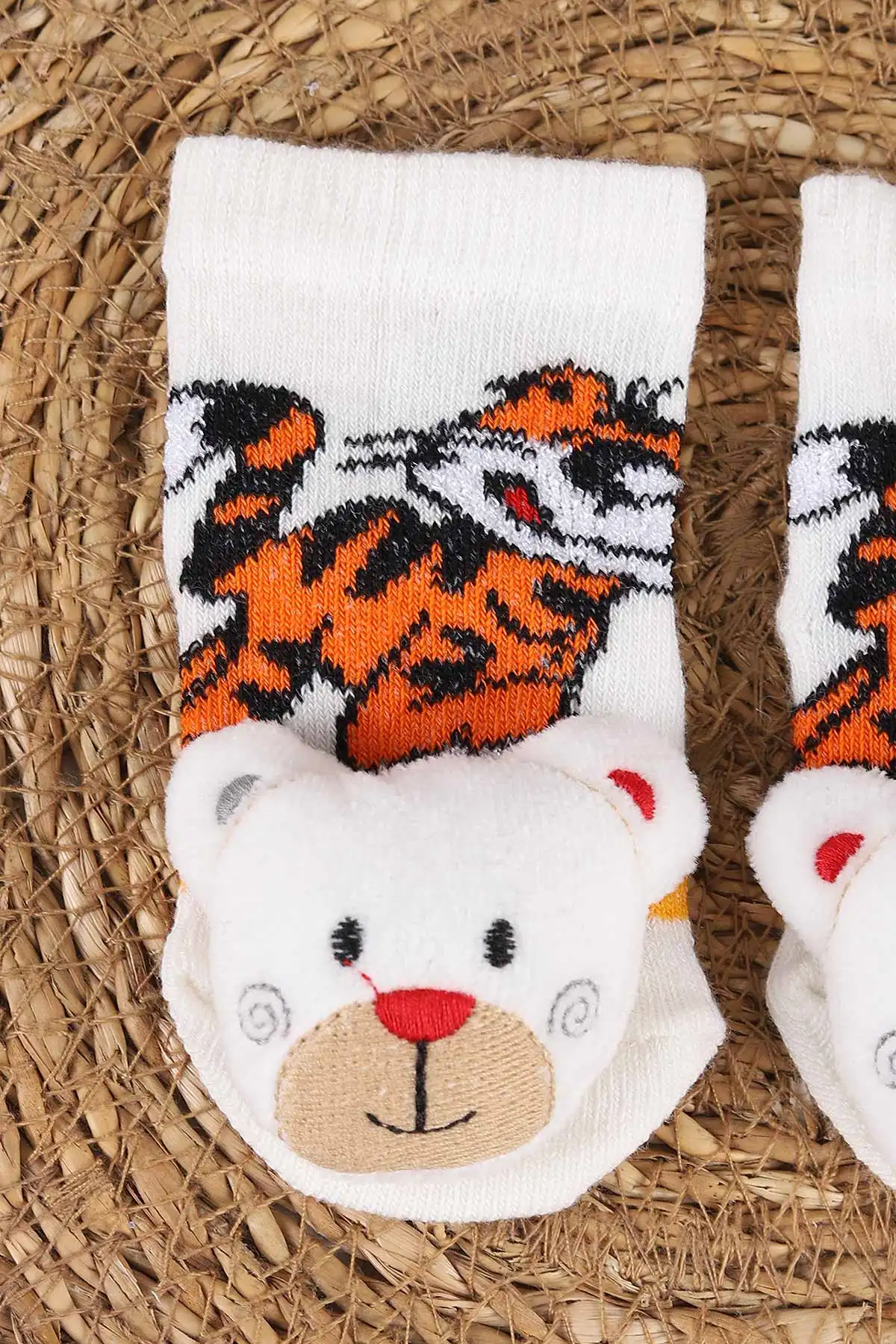 Beyaz (0-6 Ay) Oyuncaklı Erkek Bebek Çorap 467459