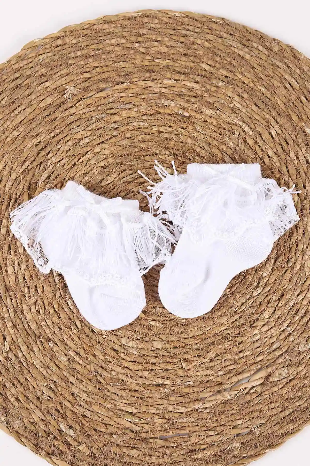 Beyaz (0-6 Ay) Saçaklı ve Tüllü Kız Bebek Çorap 467421