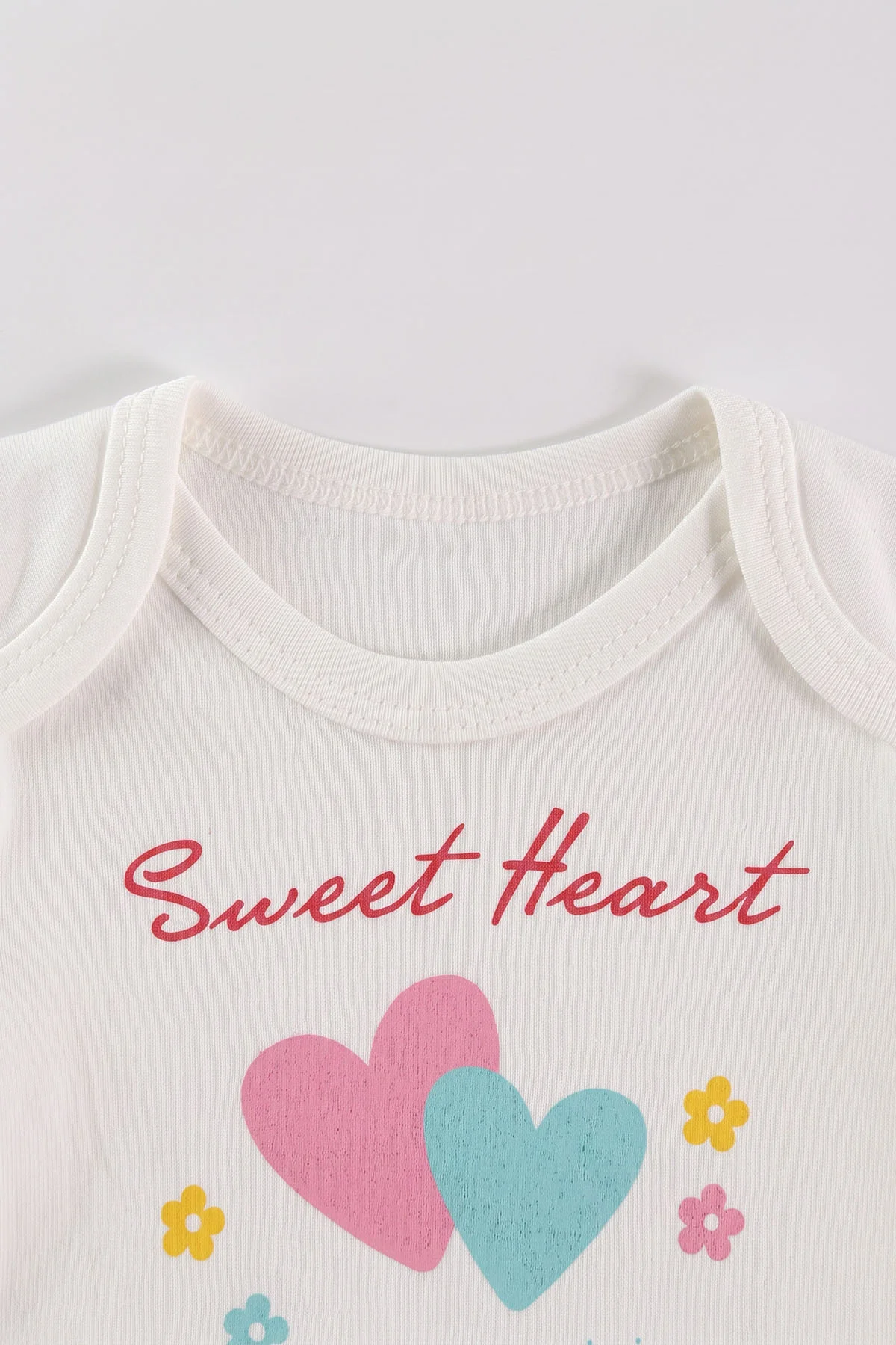 Beyaz (0-9 Ay)Kalp Baskılı Çıt Çıtlı Badili Kız Bebek Takım 477397