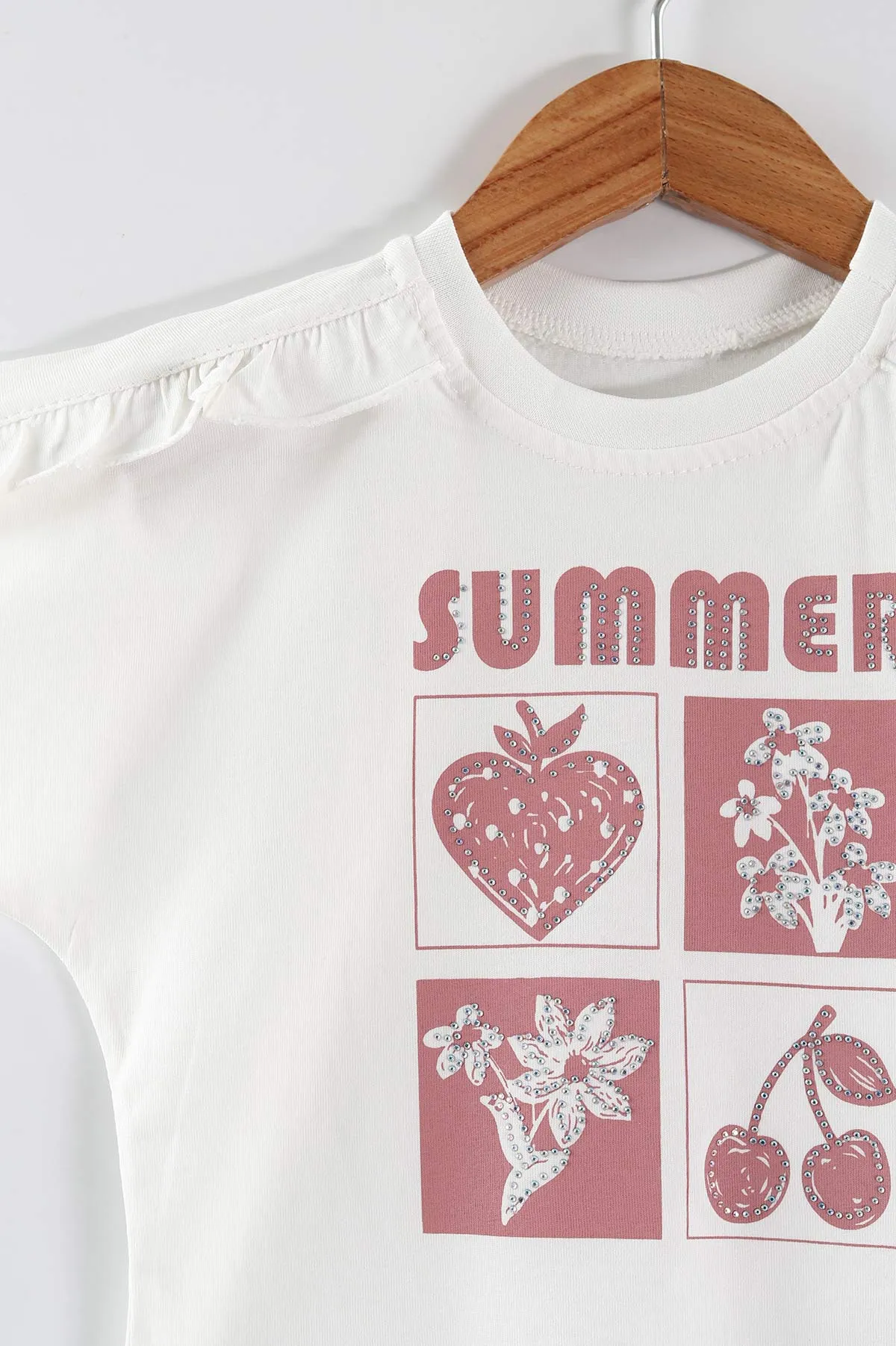 Beyaz (1-5 Yaş)Taş Baskılı Fırfırlı Tişört ve Kot Şort Etekli  Kız Çocuk Takım 467160
