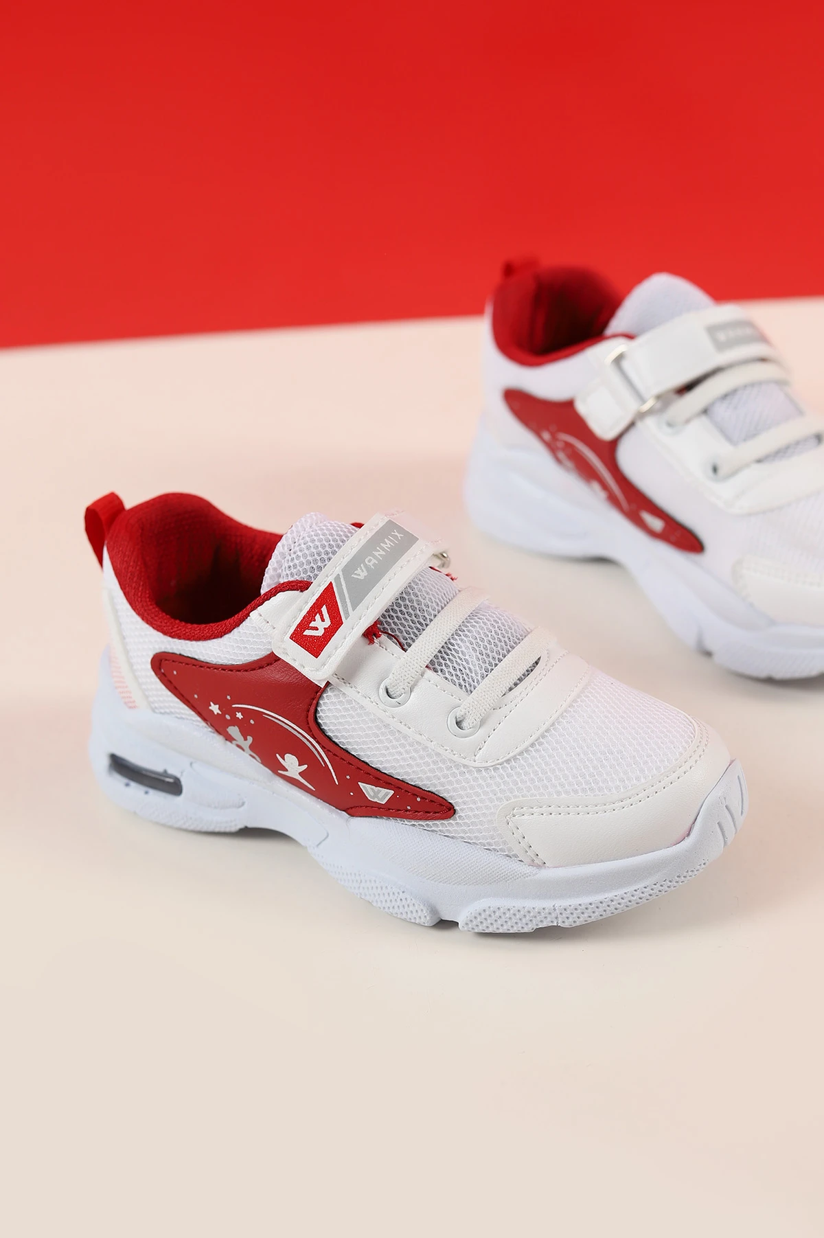 Beyaz (26-30 Patik) Işıklı Yüksek Taban Erkek Çocuk Spor Ayakkabı 258549