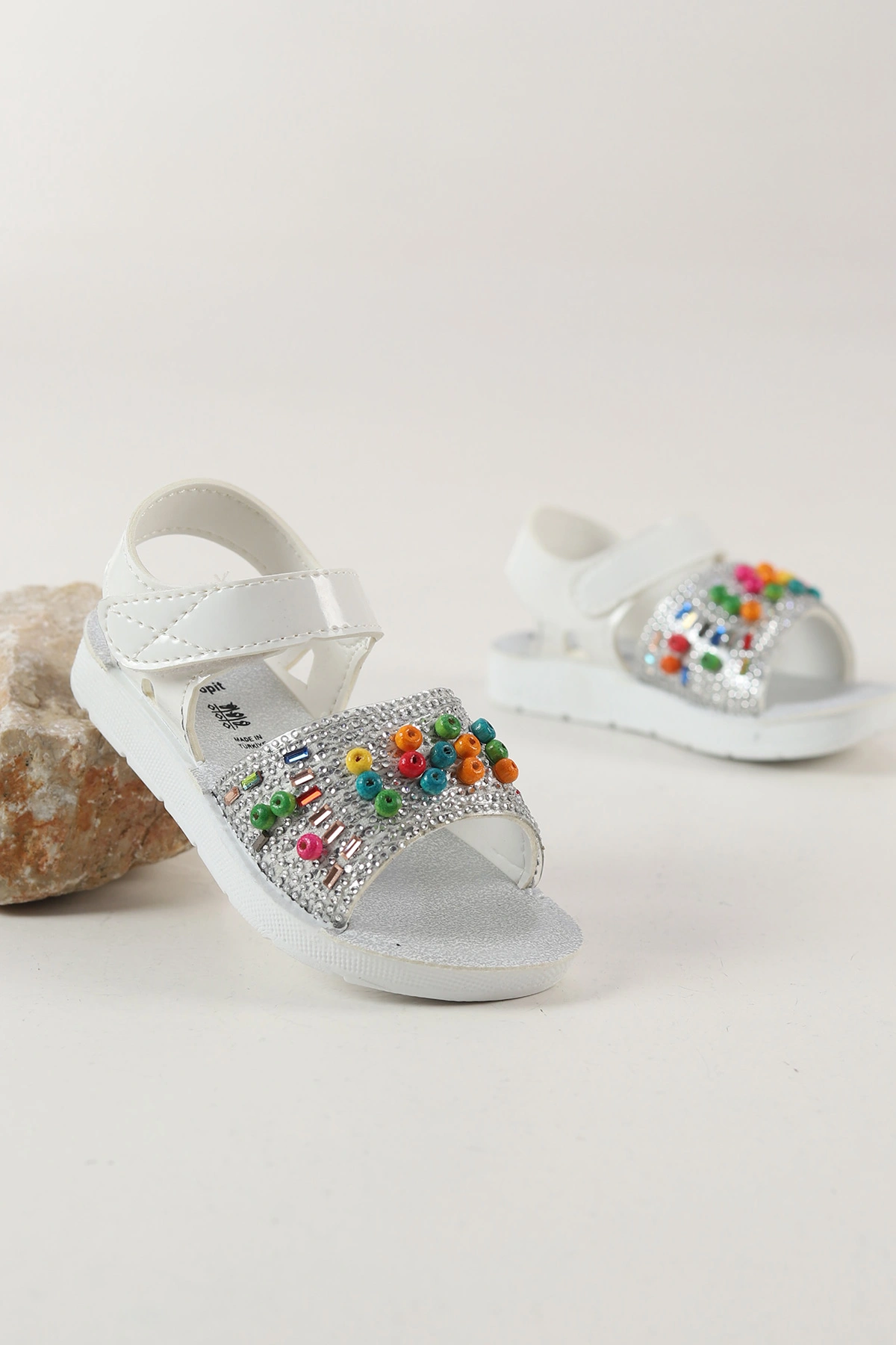 Beyaz ( 26 - 30 ) Taşlı Boncuk Detaylı Kız Çocuk Sandalet 445086