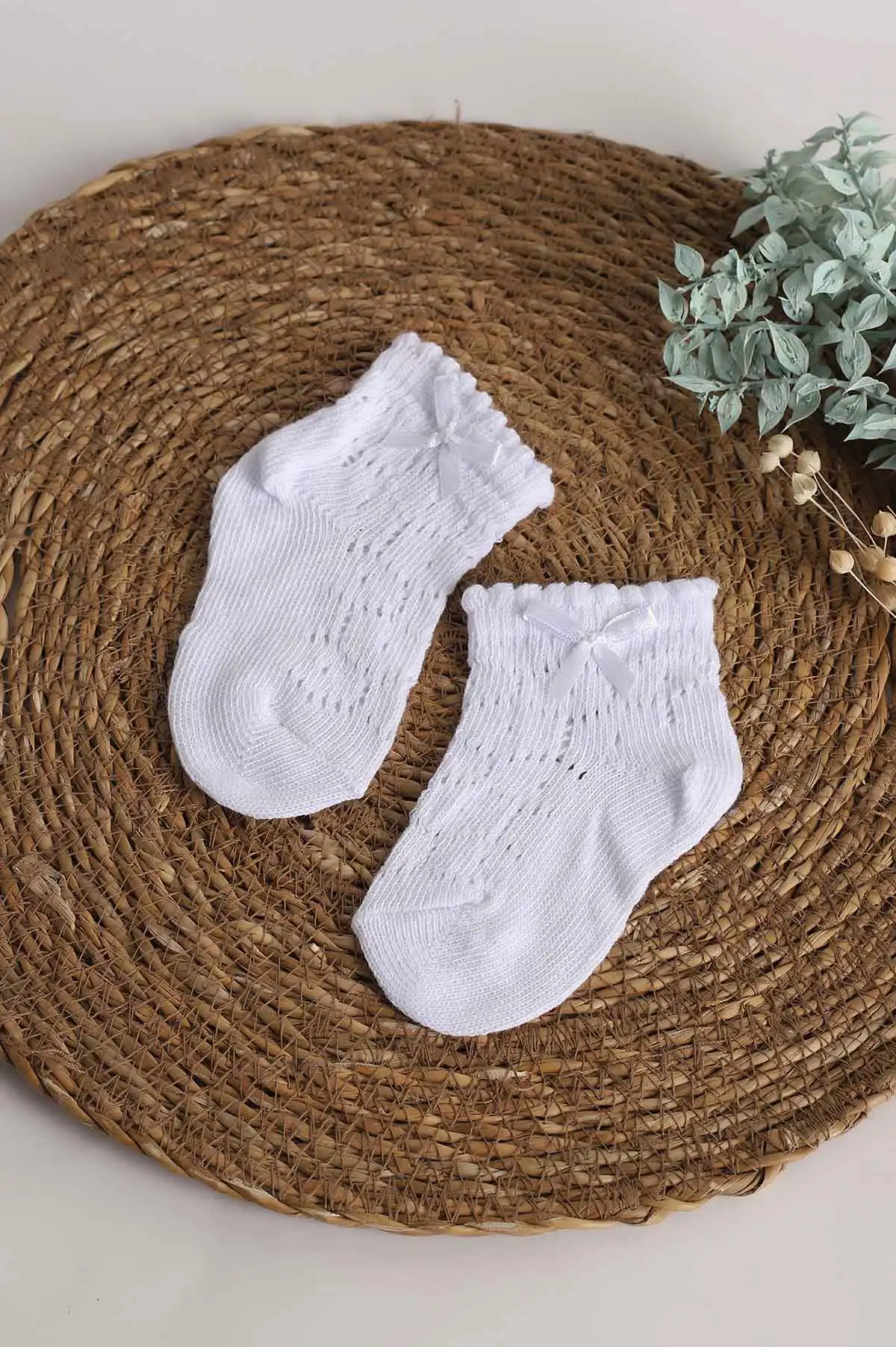Beyaz (3-10 Yaş)Fiyonk Detaylı Delikli Kız Çocuk Soket Çorap 357939