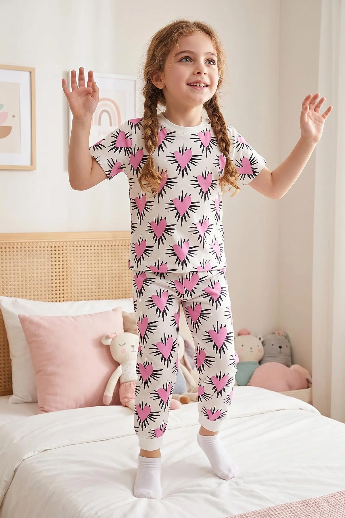 Beyaz (3-12 Yaş)Kalp Desenli Kısa Kol Kız Çocuk Pijama Takımı 461466