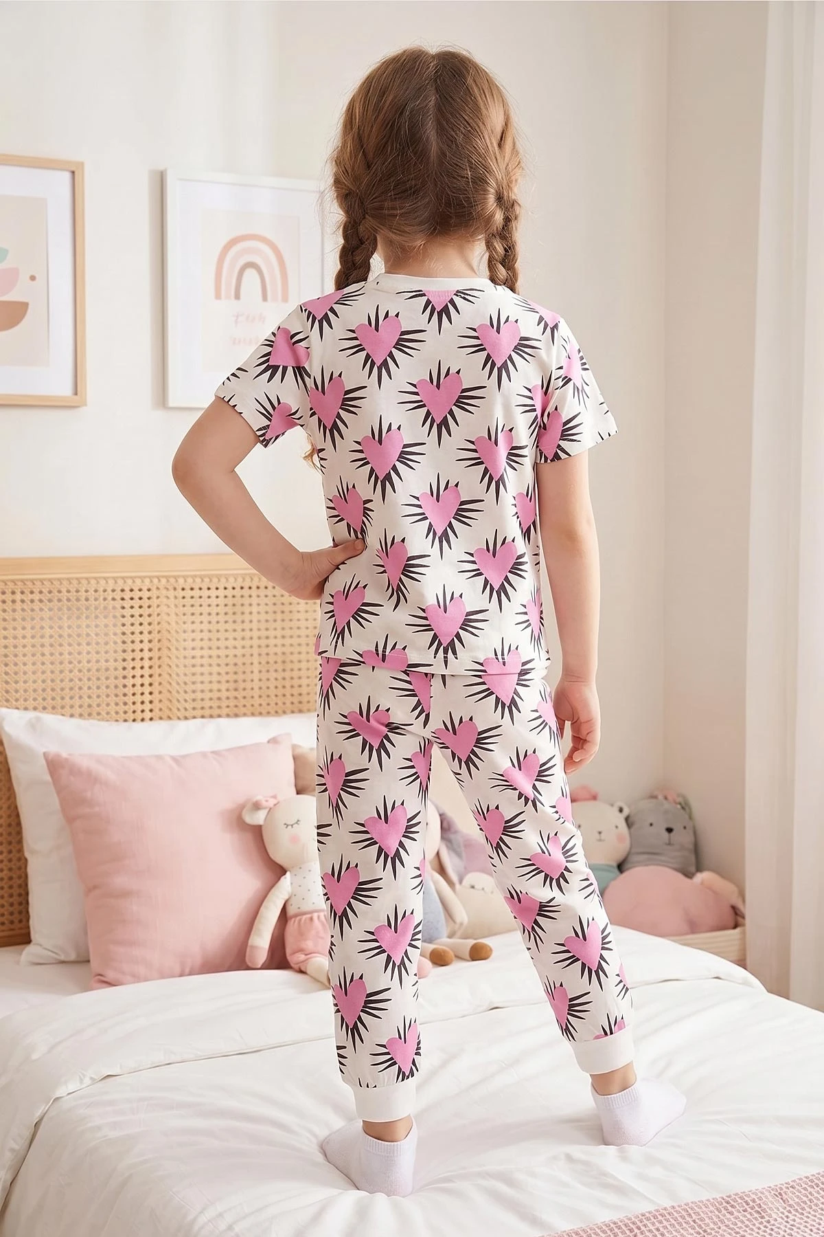 Beyaz (3-12 Yaş)Kalp Desenli Kısa Kol Kız Çocuk Pijama Takımı 461466