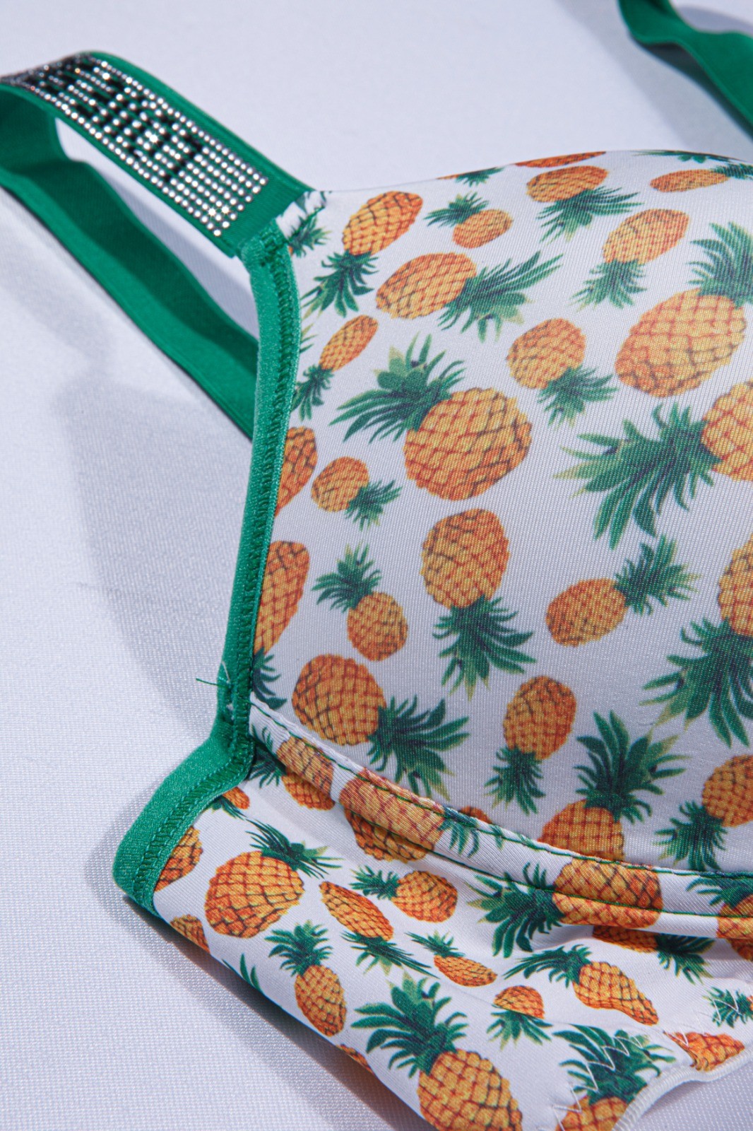 Beyaz Ananas Dijital Baskılı Taşlı Destekli Mikro Sütyen Takımı 219820