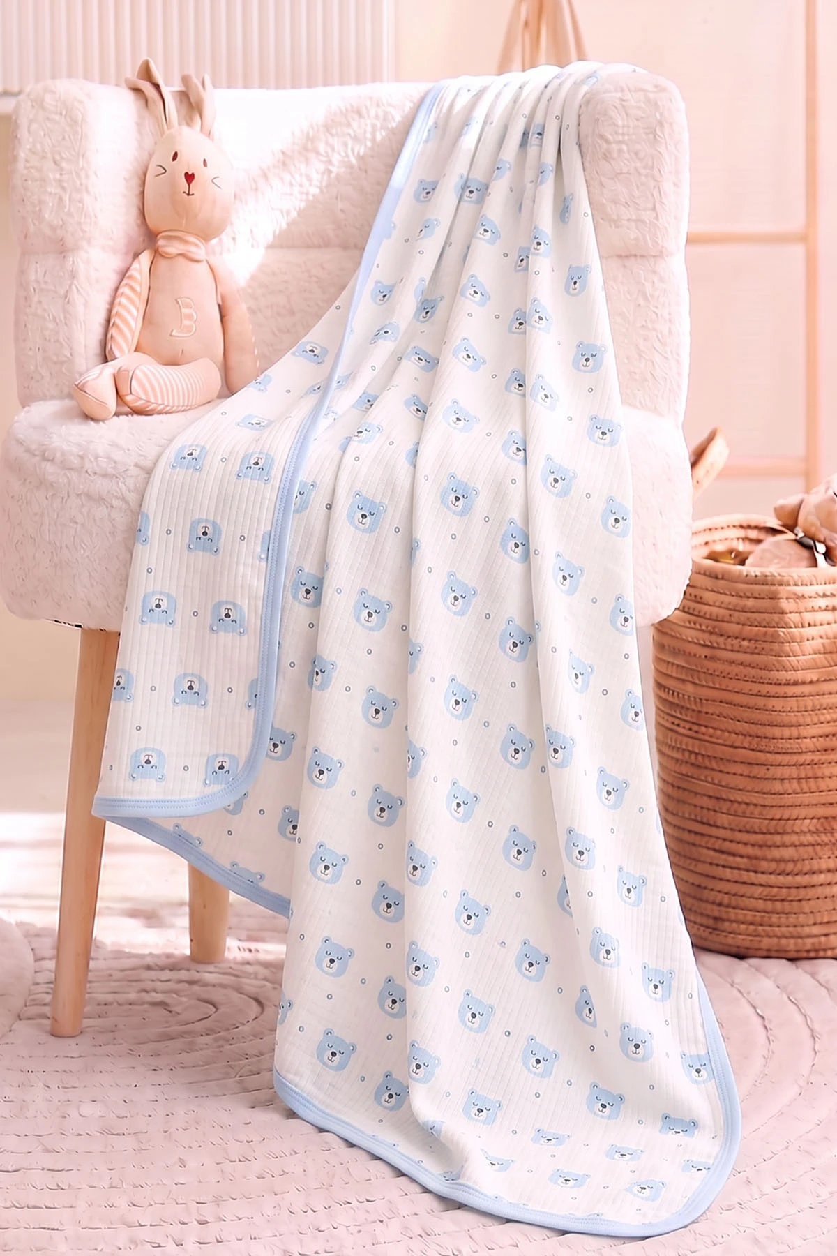 Beyaz Ayıcık Desenli Tek Kat Raporlu Unisex Bebek Battaniye 467294