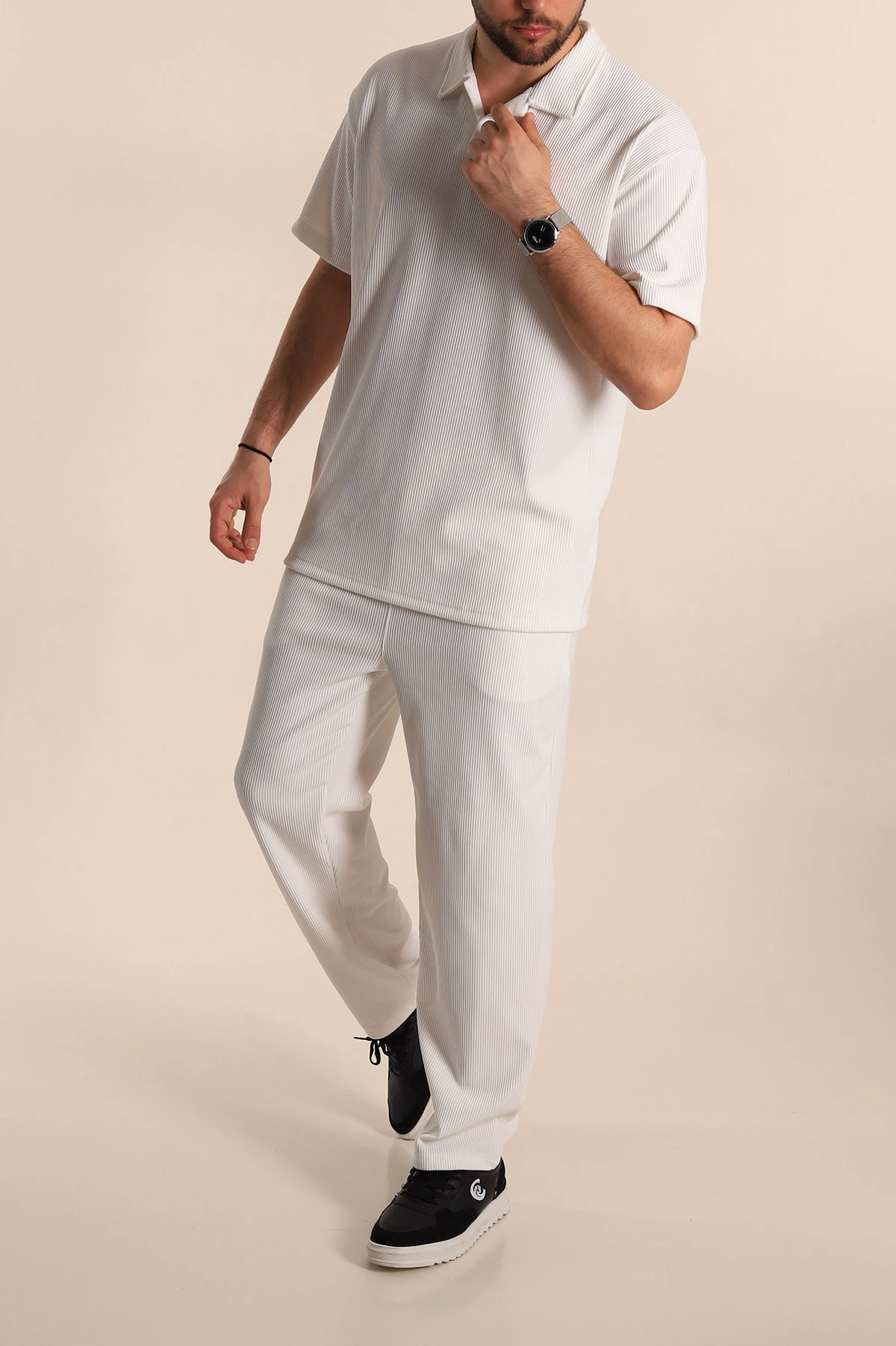 Beyaz Baggy Jakarlı Polo Yaka Tişörtlü Eşofman Takımı 269187