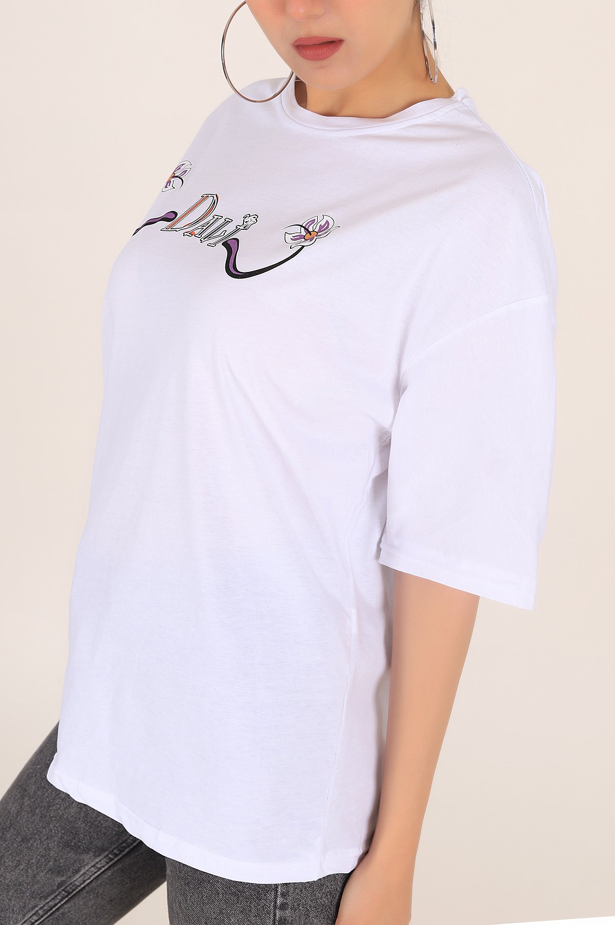 Beyaz Baskılı Oversize Bayan Tişört 169875