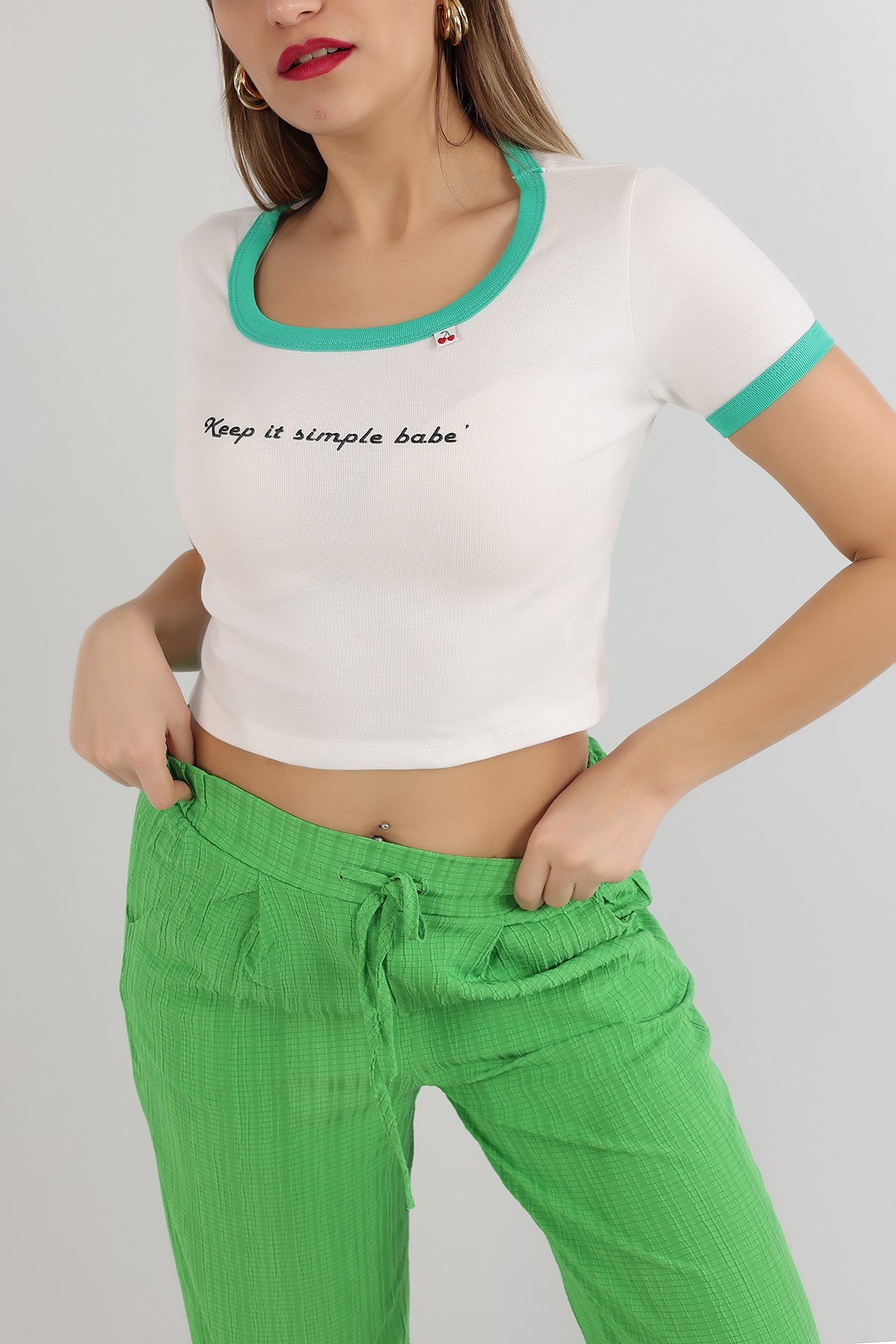 Beyaz Baskılı Tasarım Crop Tişört 163426