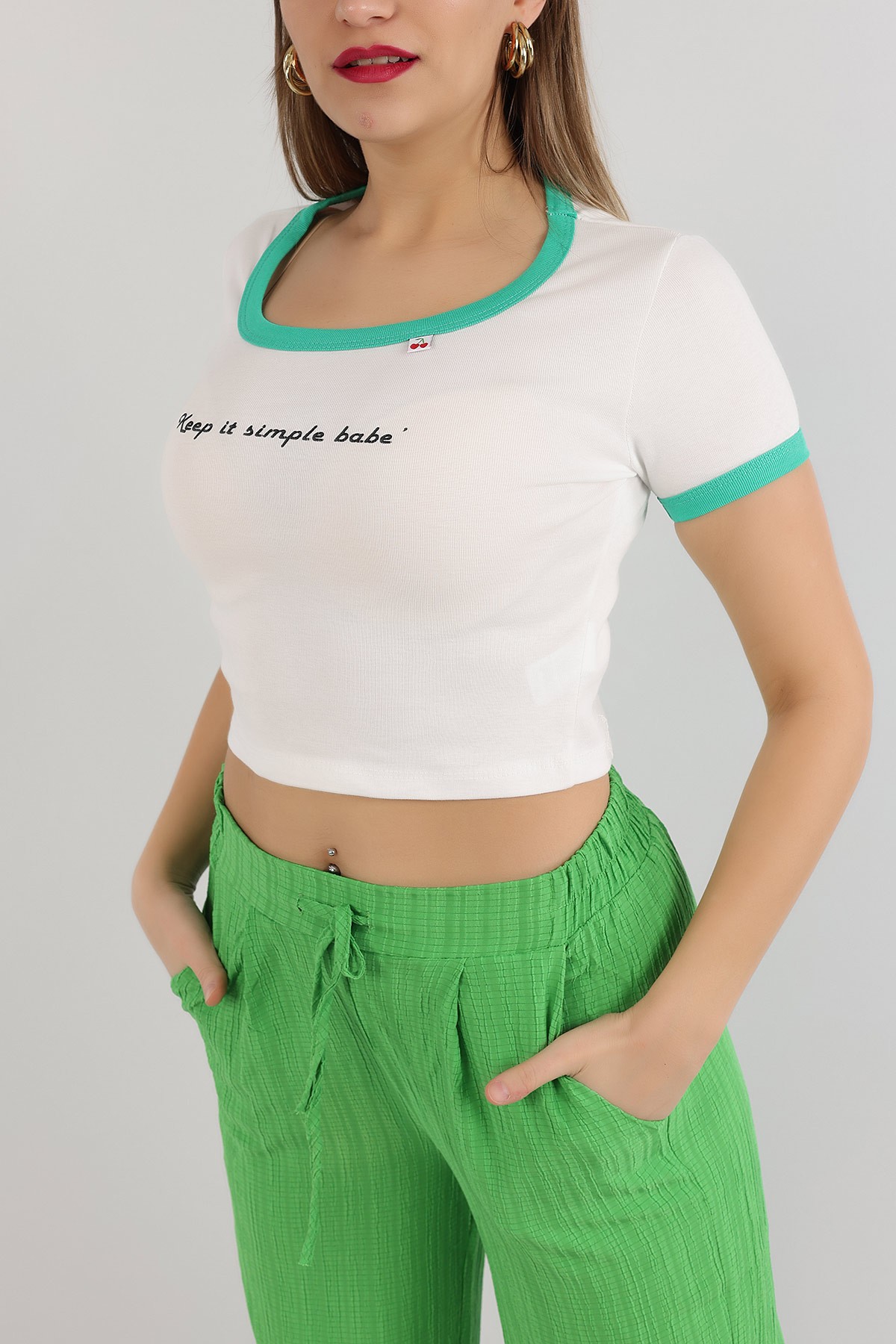 Beyaz Baskılı Tasarım Crop Tişört 163426