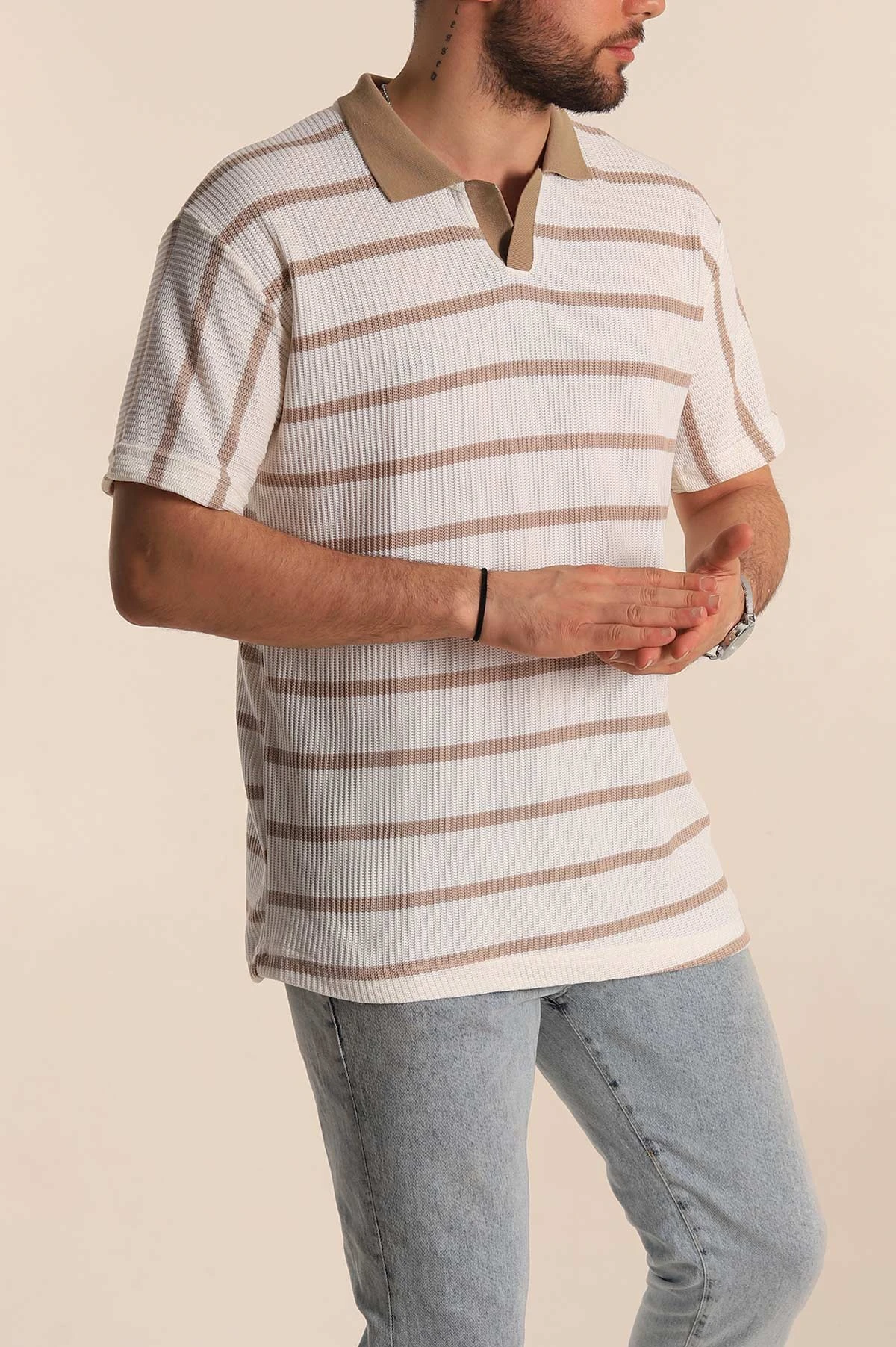 Beyaz Bej Çizgili Oversize Polo Yaka Erkek Triko Tişört 269207