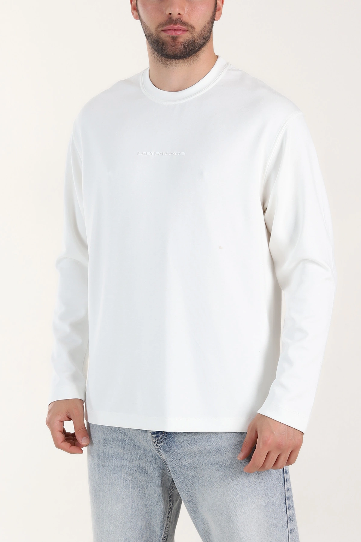Beyaz Bisiklet Yaka Yazı Detaylı Erkek Sweatshirt 409096