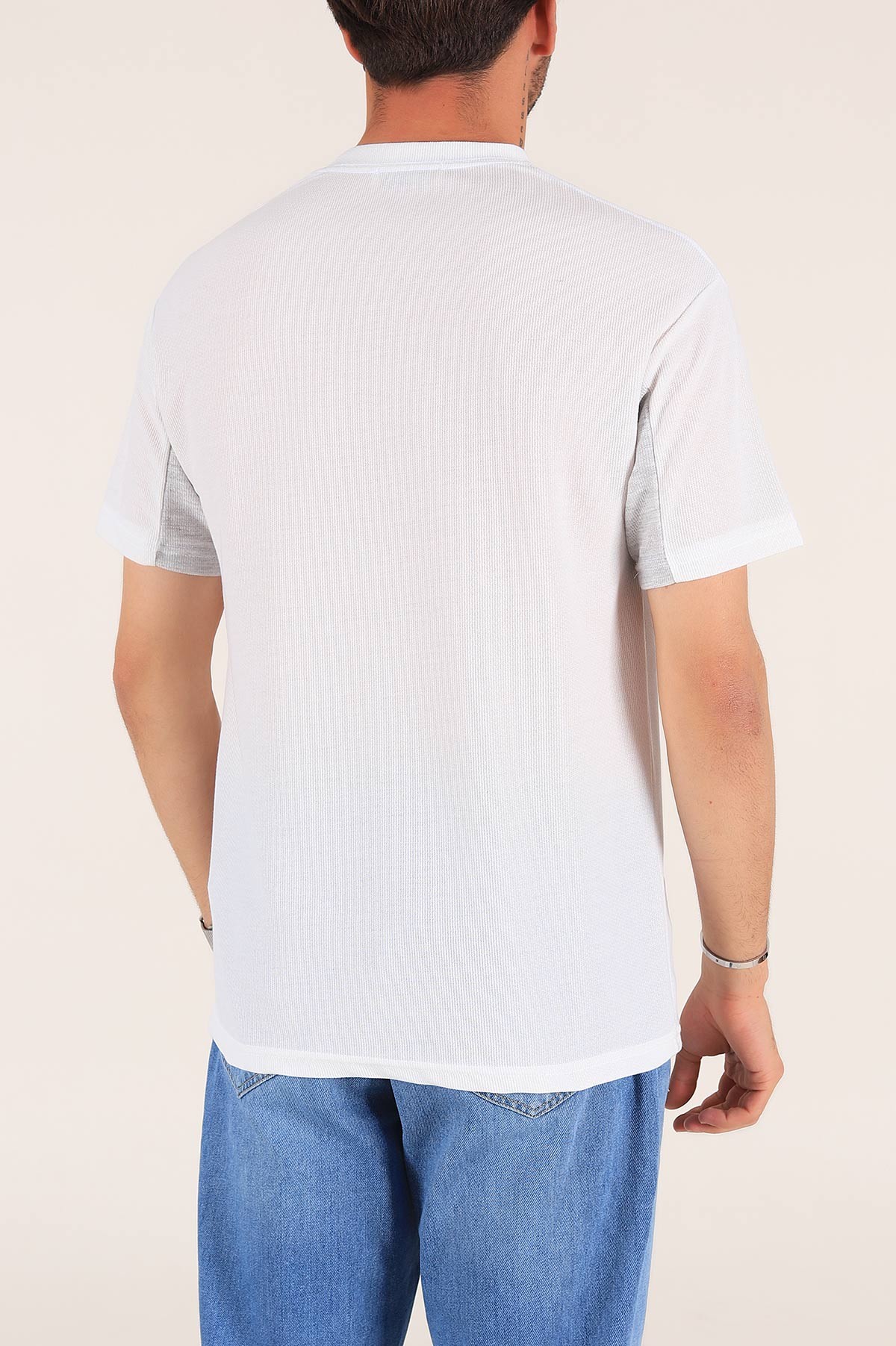 Beyaz Cepli Dokulu Oversize Erkek Tişört 177457
