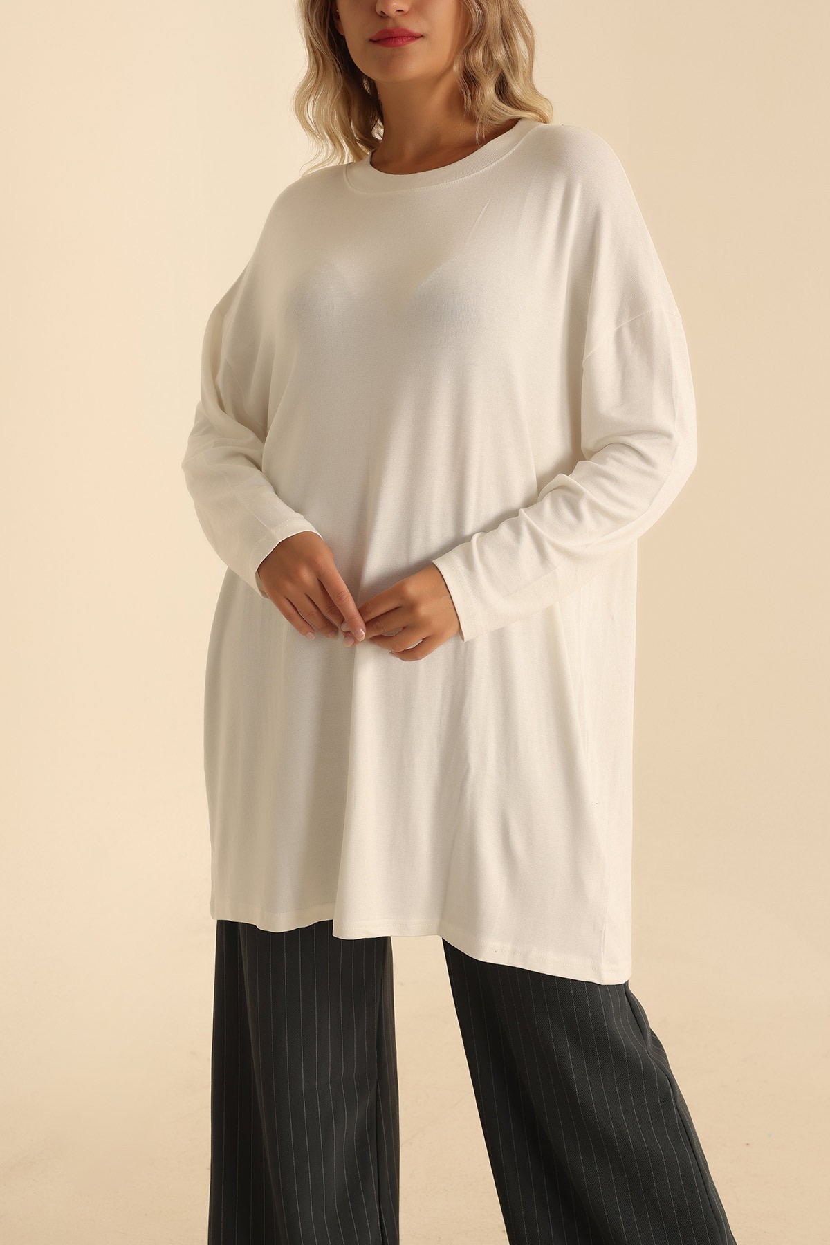 Beyaz Çilek Kumaş Tunik 204127