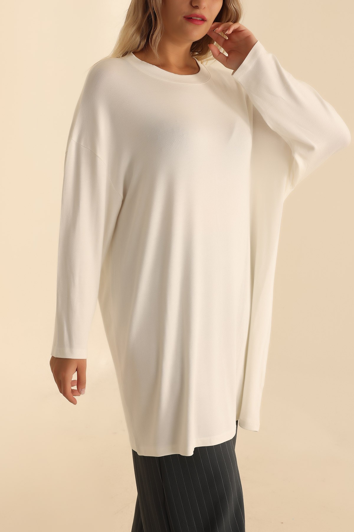 Beyaz Çilek Kumaş Tunik 204127