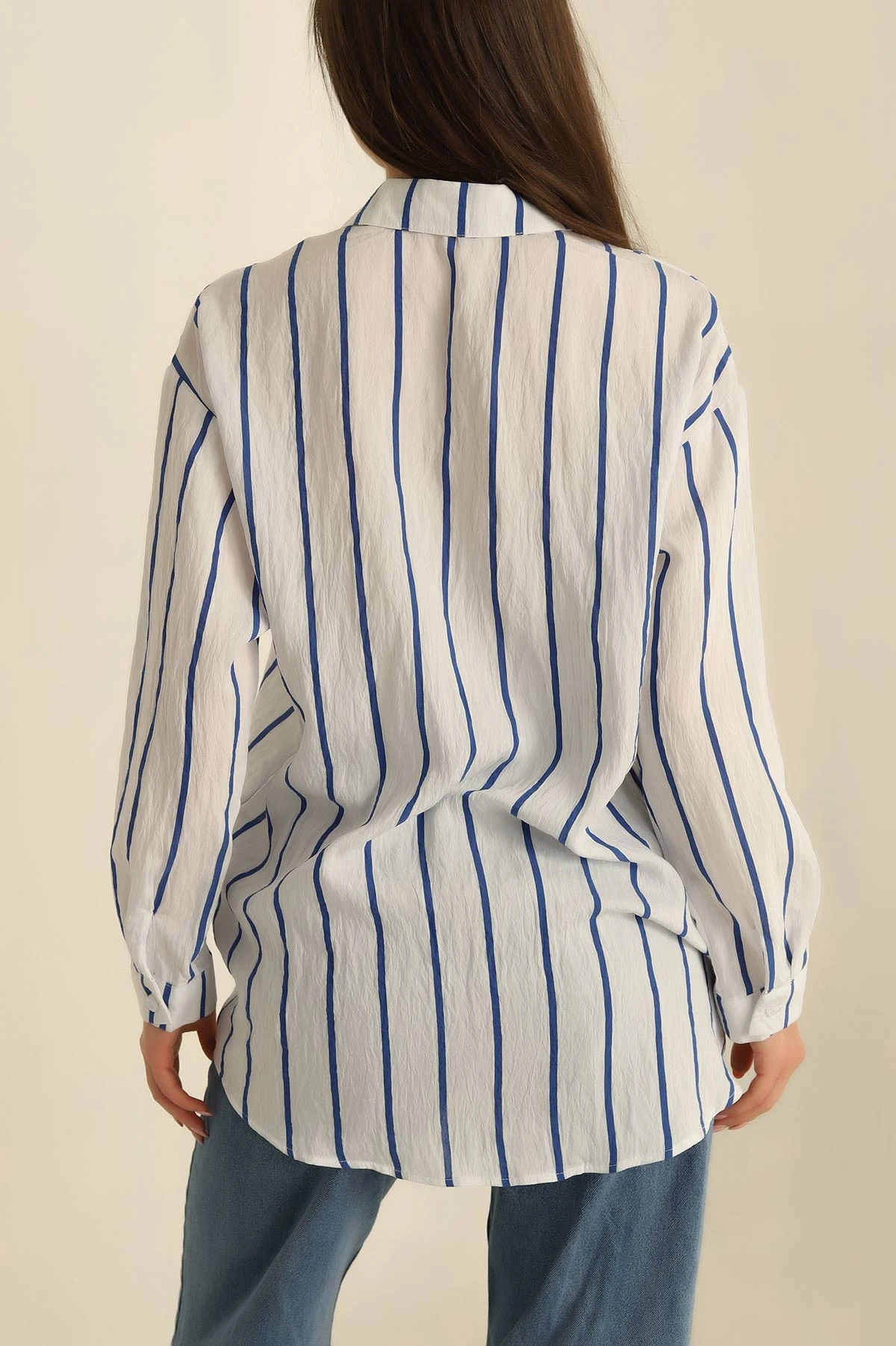 Beyaz Çizgili Lara Kumaş Cepli Gömlek 261743