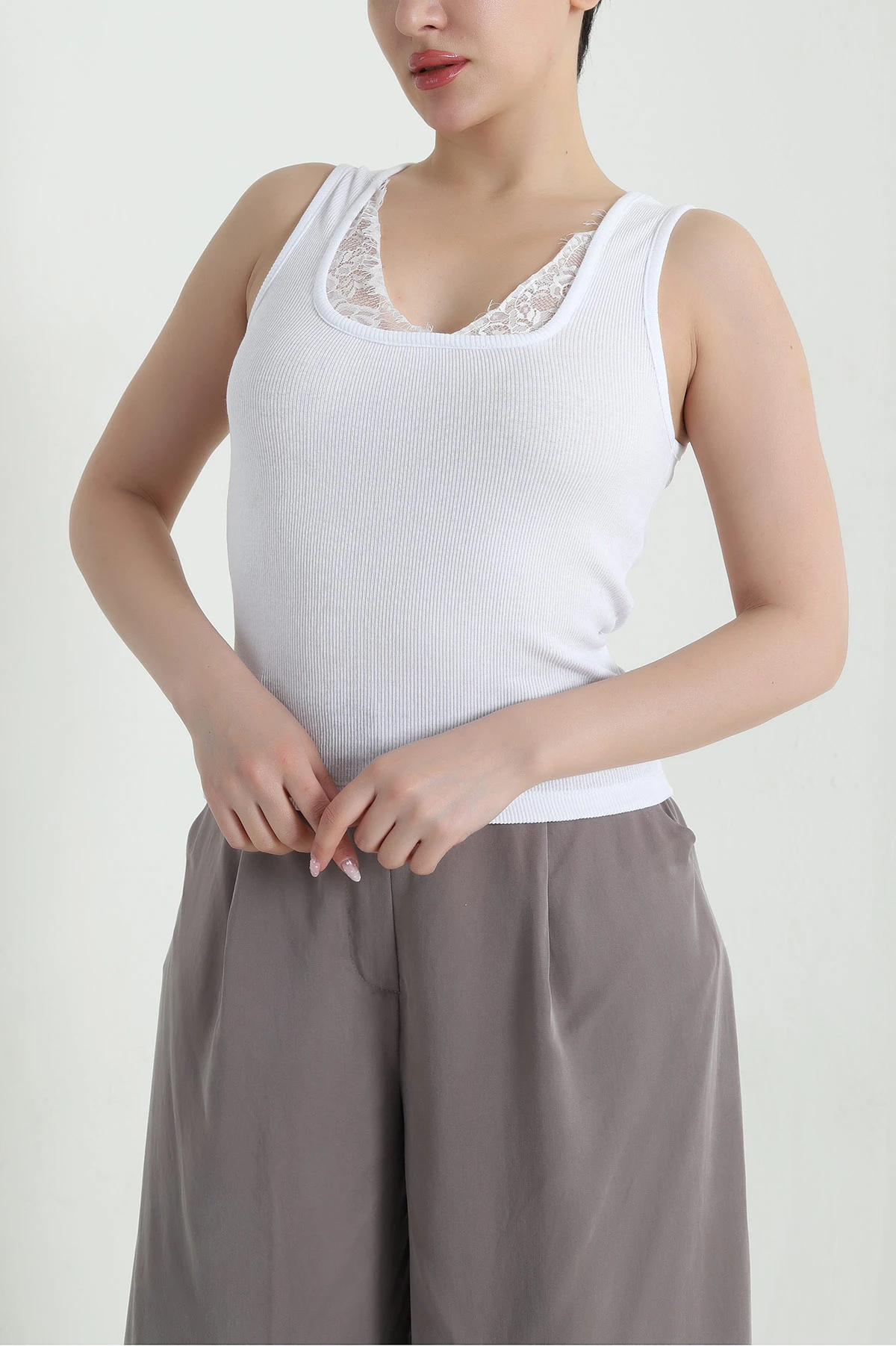 Beyaz Dantelli Fitilli Kadın Bluz 459297