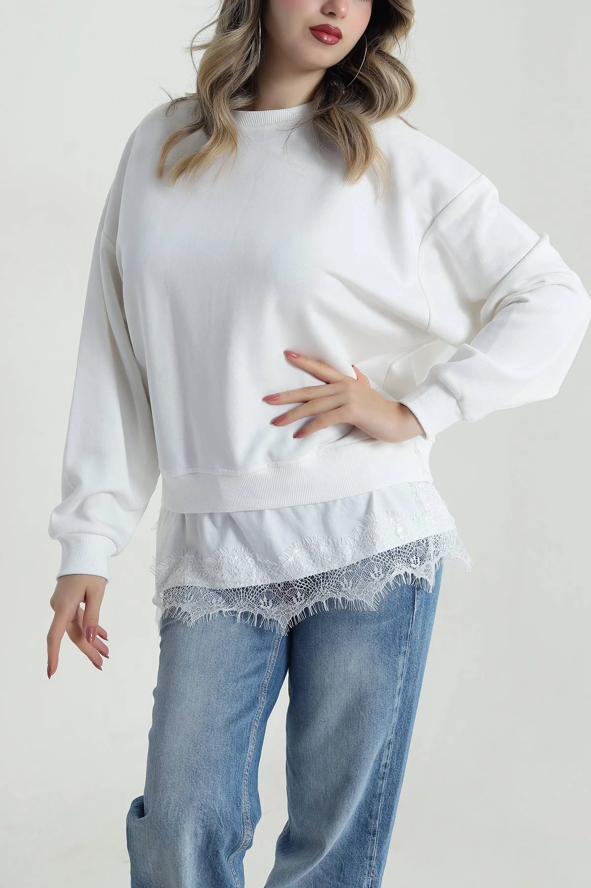 Beyaz Dantelli Üç İp Kadın Sweat 486601