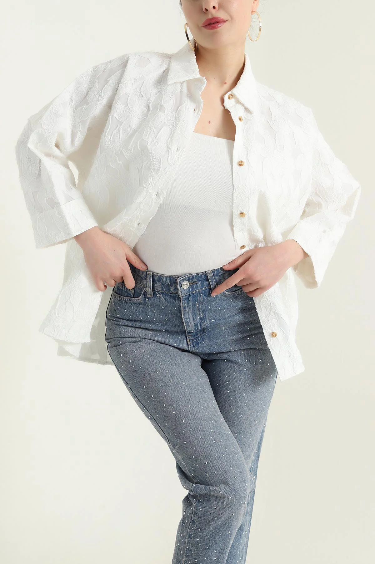 Beyaz Desenli Yakma Reglan Kol Kadın Gömlek 431582