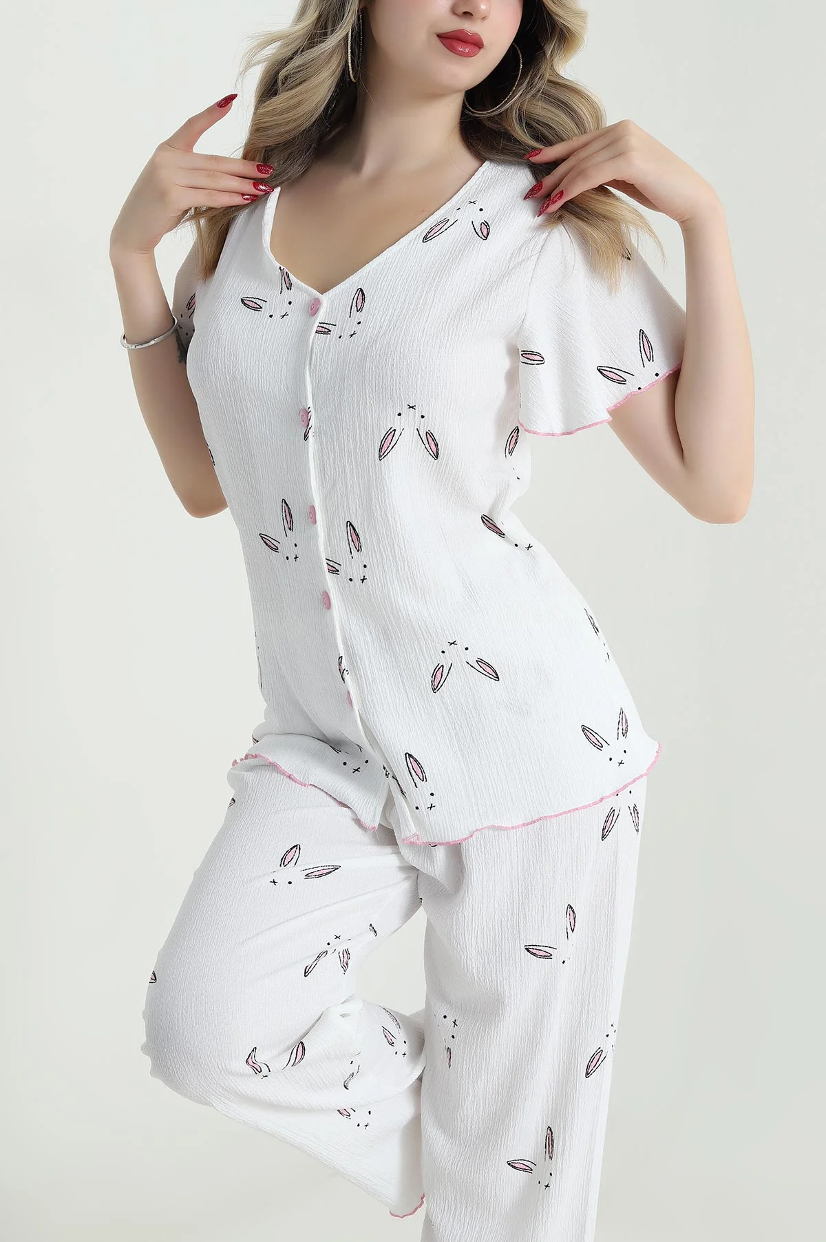 Beyaz Düğmeli Bürümcük Kadın Pijama Takımı 479562