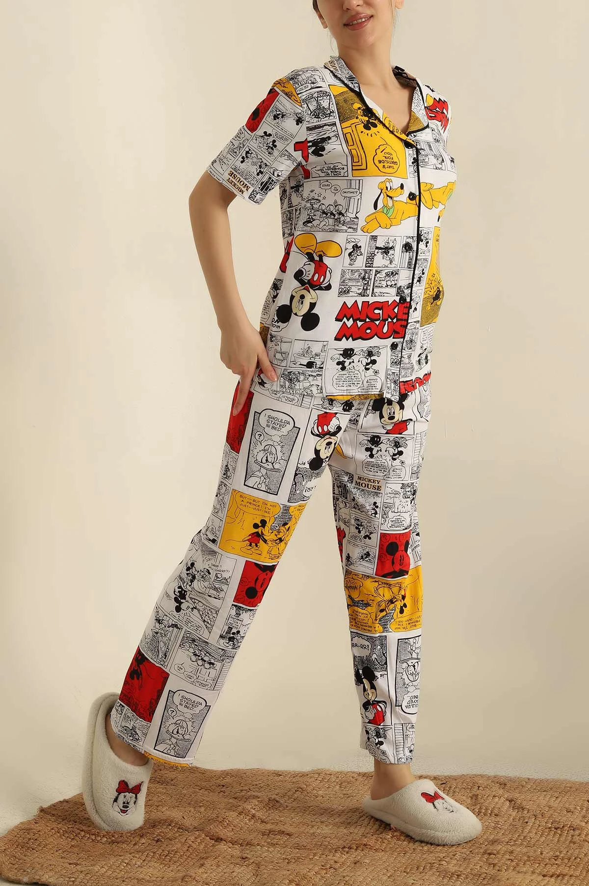 Beyaz Düğmeli Desenli Bayan Pijama Takımı 258533