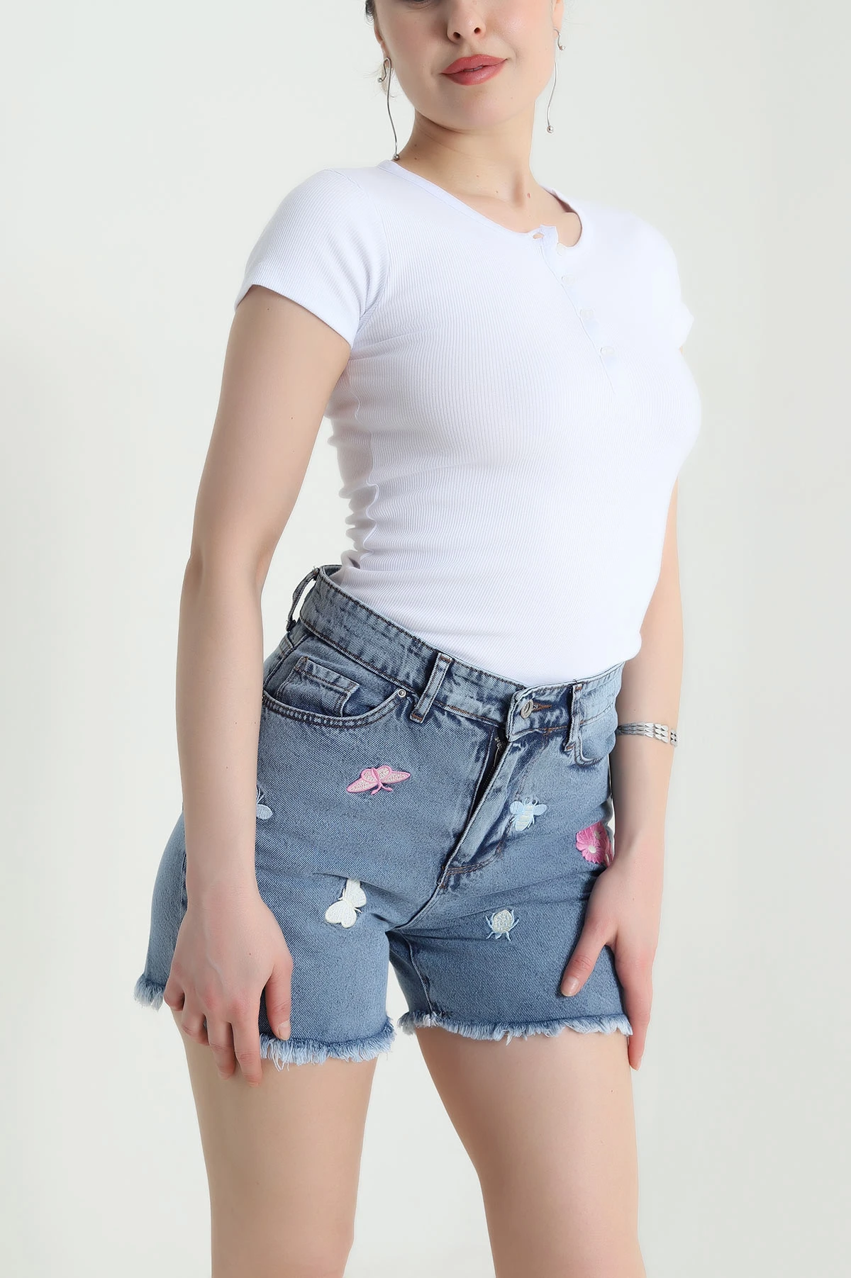 Beyaz Düğmeli Yaka Fitilli Kadın Bluz 456148