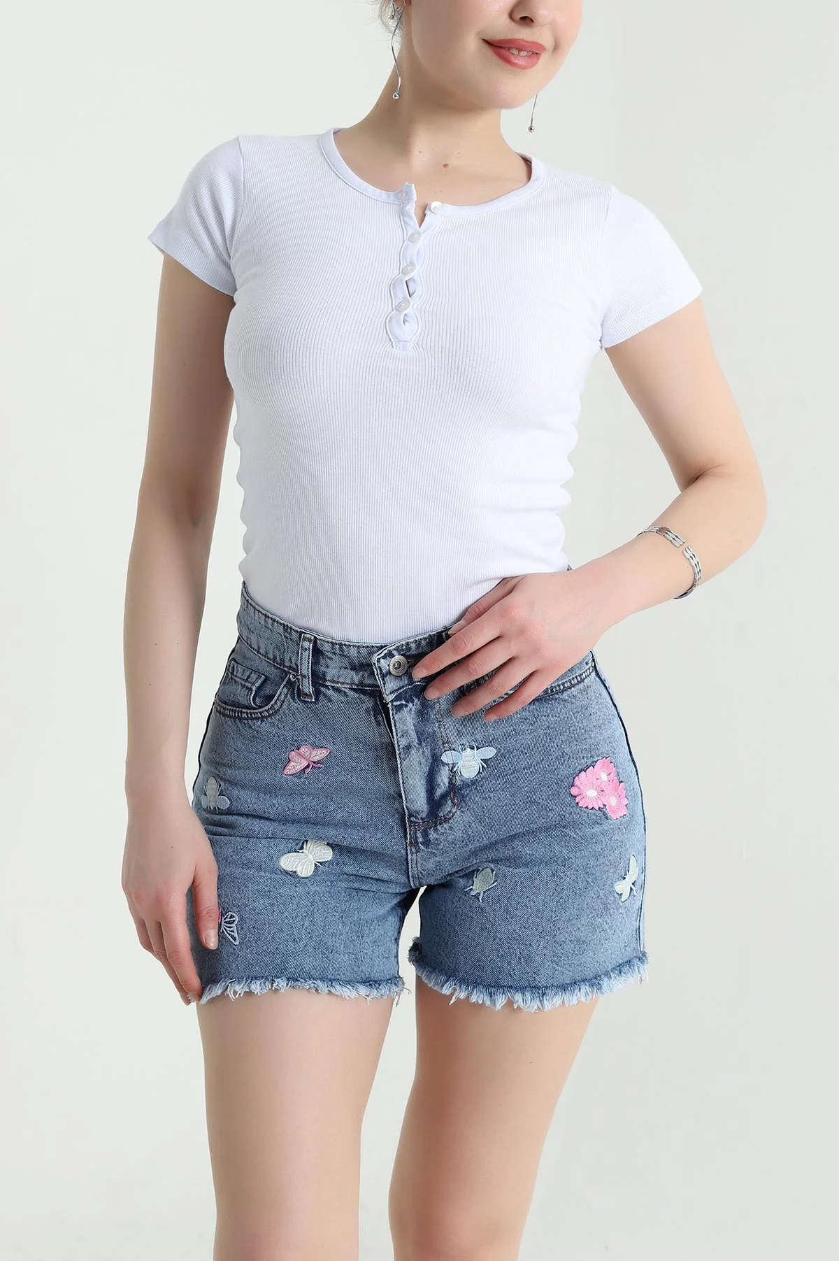 Beyaz Düğmeli Yaka Fitilli Kadın Bluz 456148