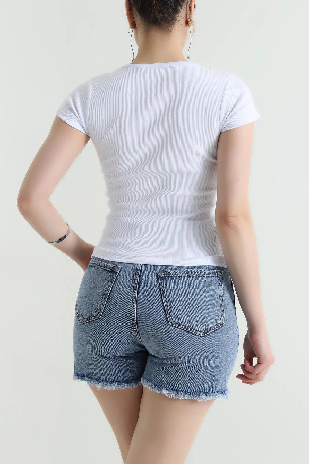 Beyaz Düğmeli Yaka Fitilli Kadın Bluz 456148