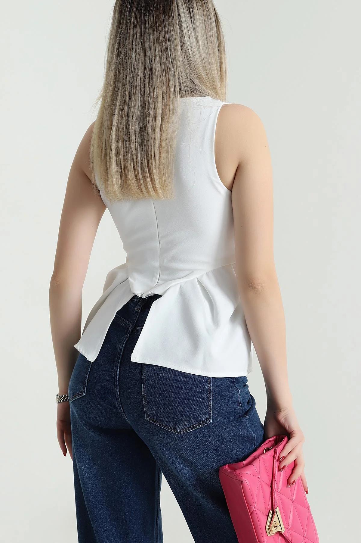 Beyaz Fermuarlı Kolsuz Dabıl Kadın Bluz 473479