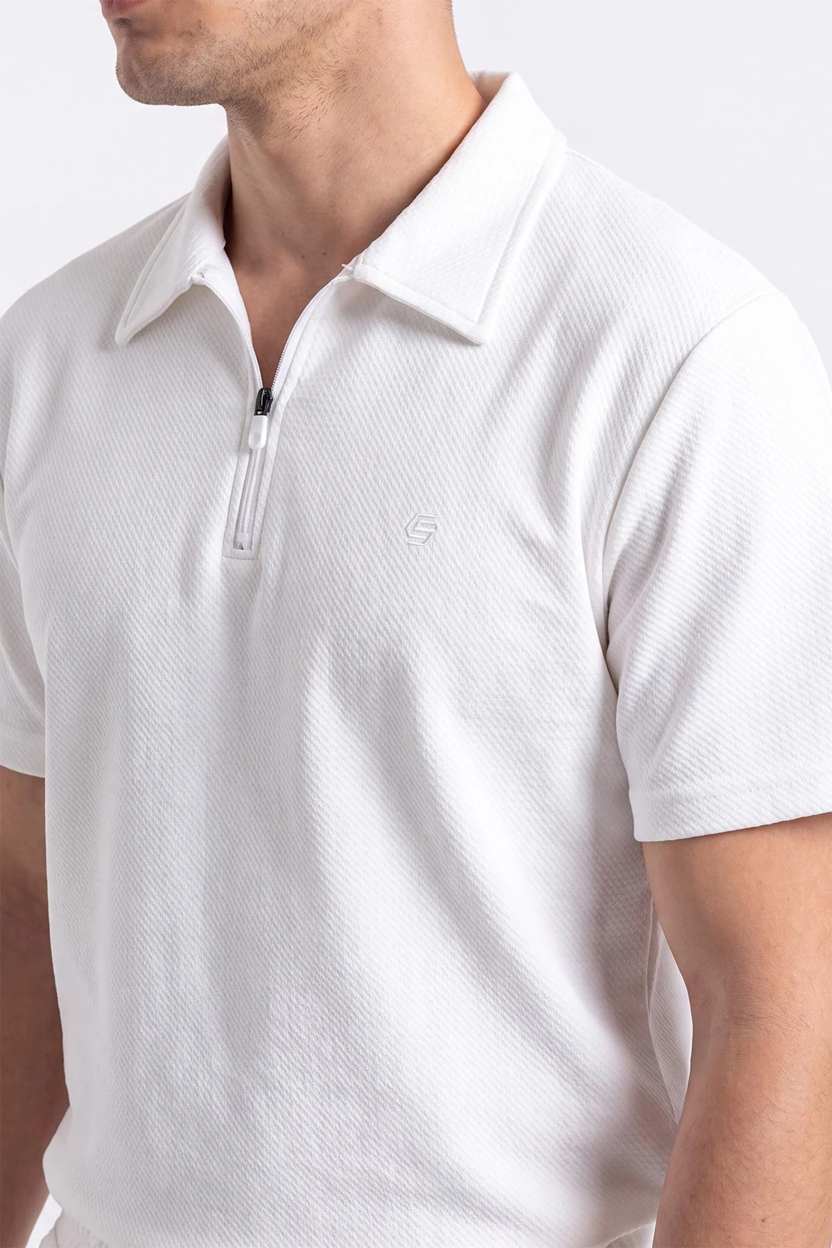 Beyaz Fino Polo Yaka Erkek Şortlu Takım 473071