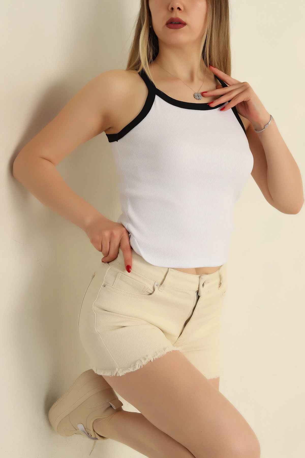 Beyaz Fitilli Likralı Bluz 269949