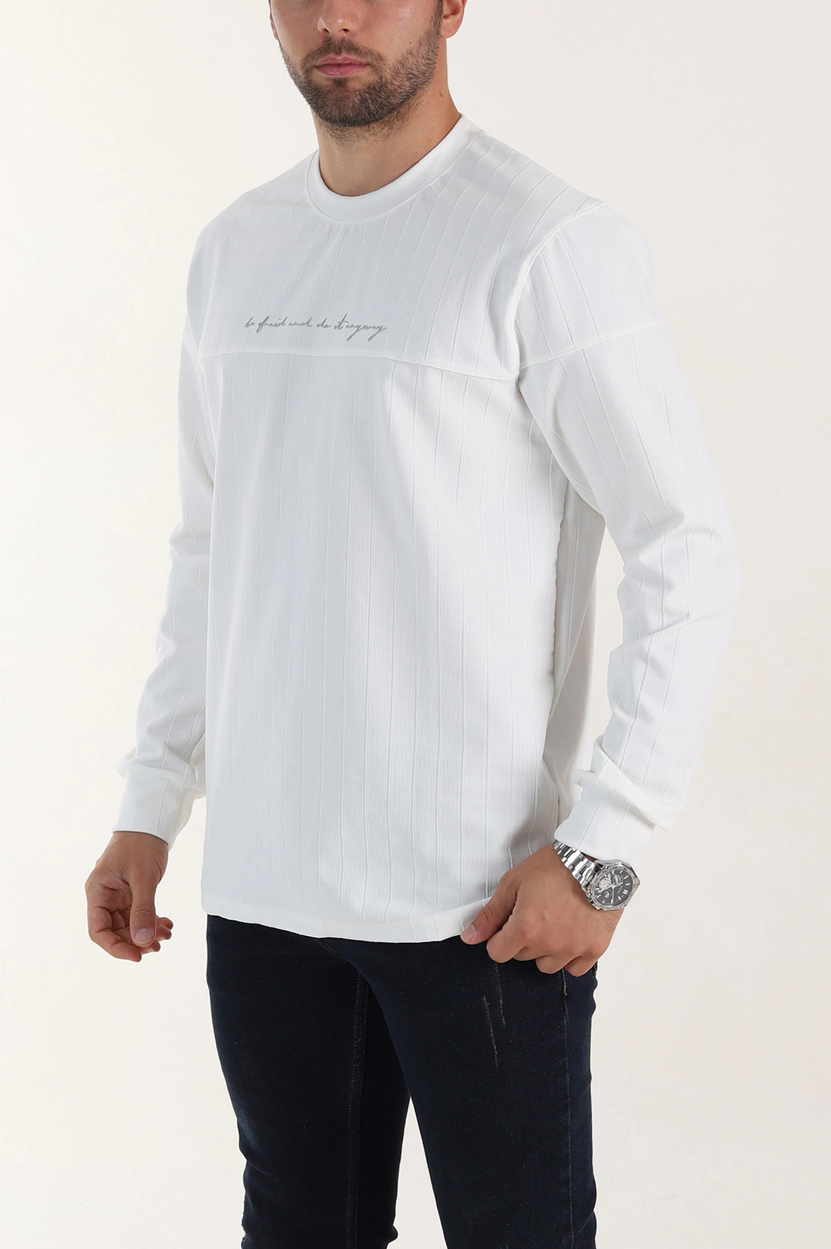 Beyaz Fitilli Nakışlı Bisiklet Yaka Erkek Sweatshirt 396906