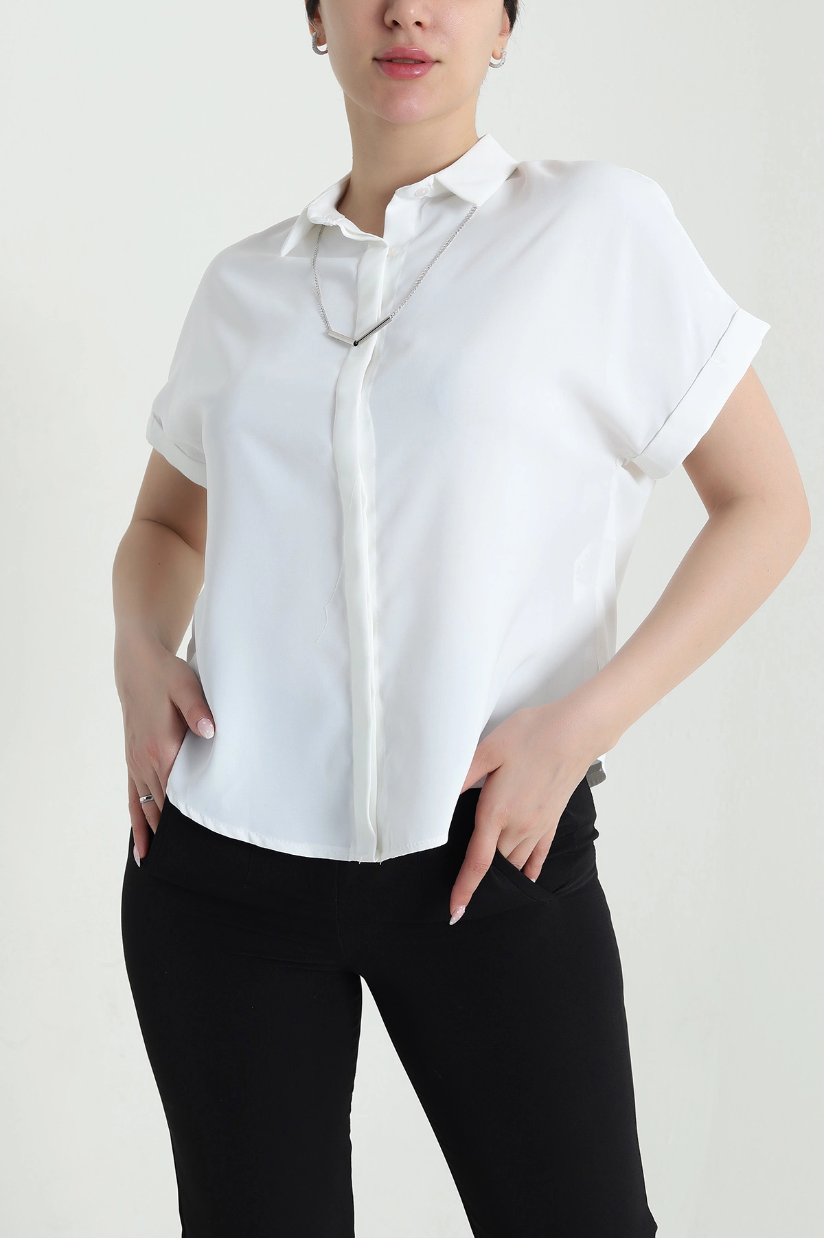 Beyaz Gizli Patlı Kolyeli Kadın Jessica Gömlek 460086