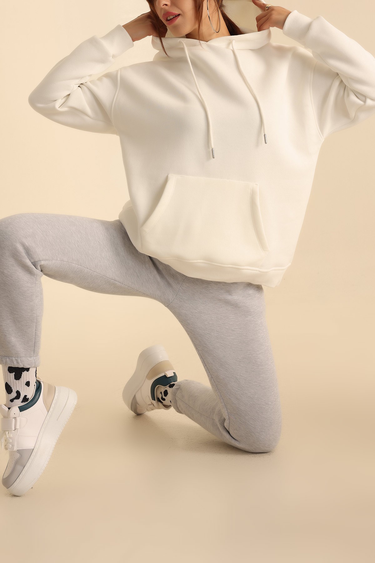 Beyaz İçi Şardonlu Kanguru Cep Sweat 207841