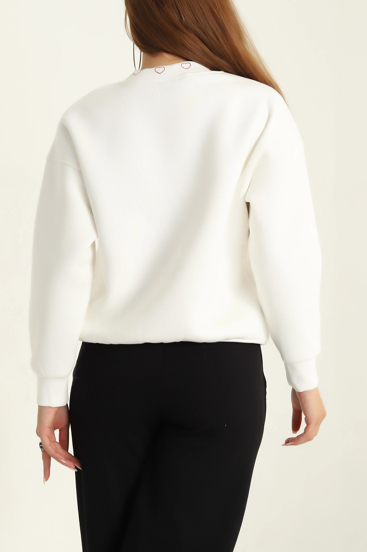 Beyaz İçi Şardonlu Nakış Detay Bayan Sweat 293619
