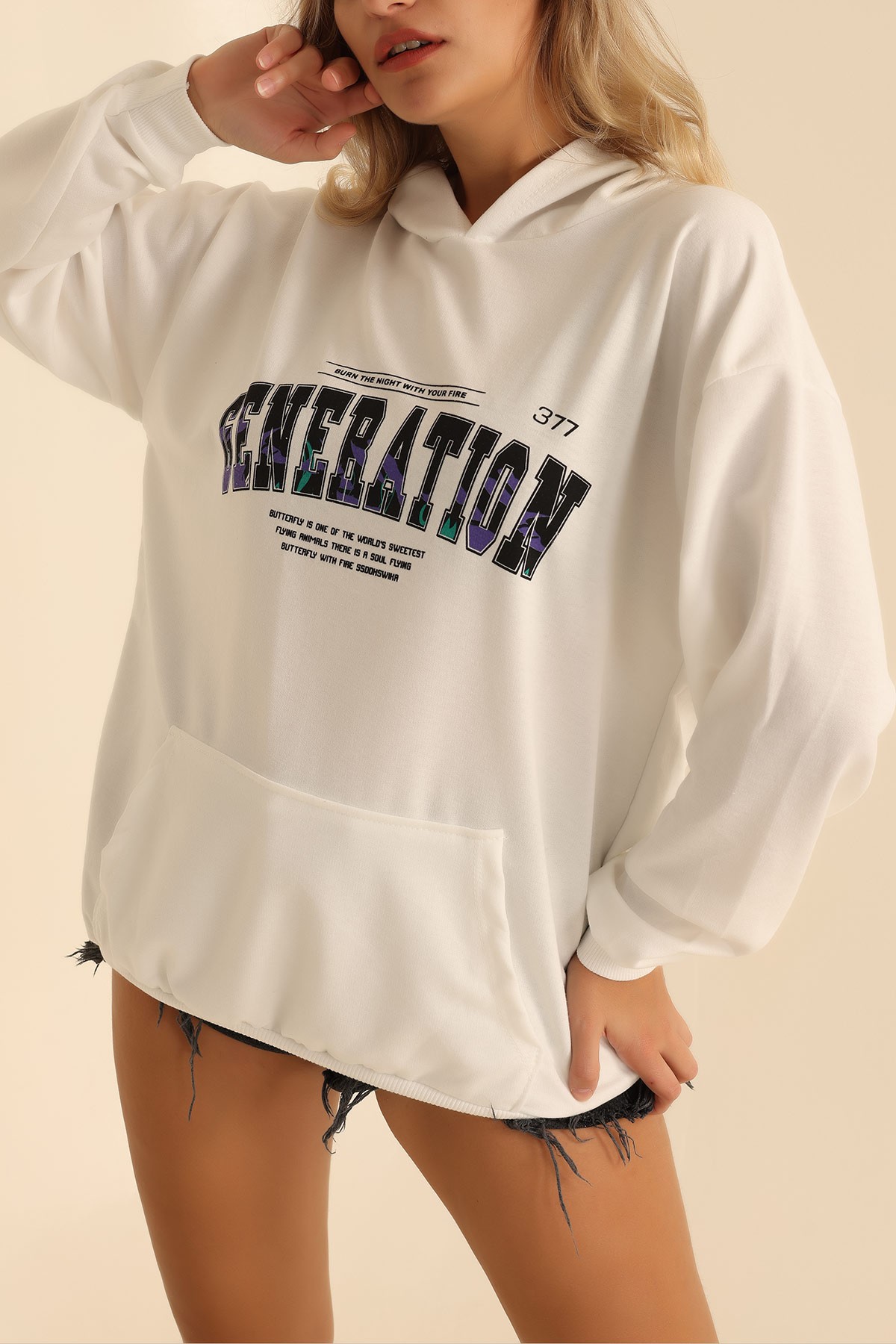 Beyaz İki İp Kapüşonlu Bayan Sweat 199602