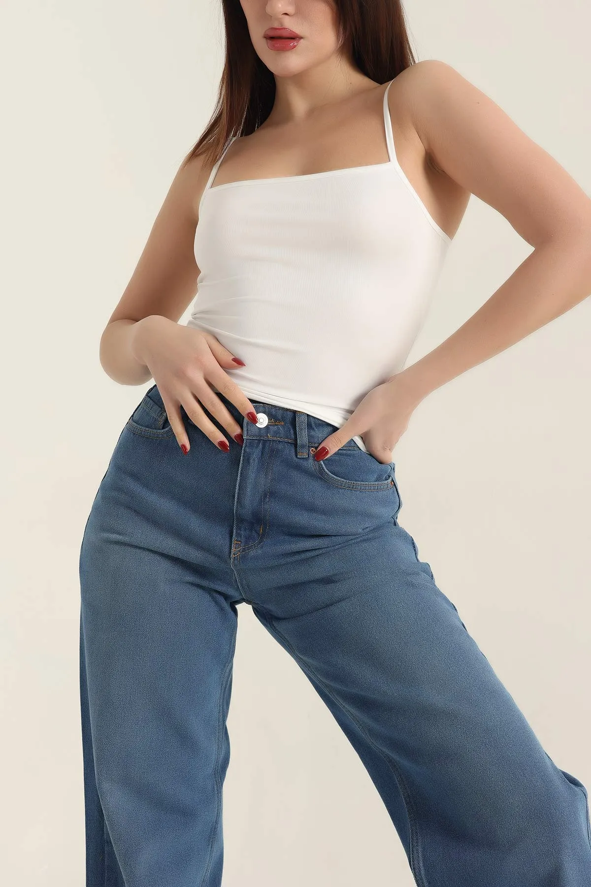 Beyaz İp Askılı Likralı Sandy Bluz 337399