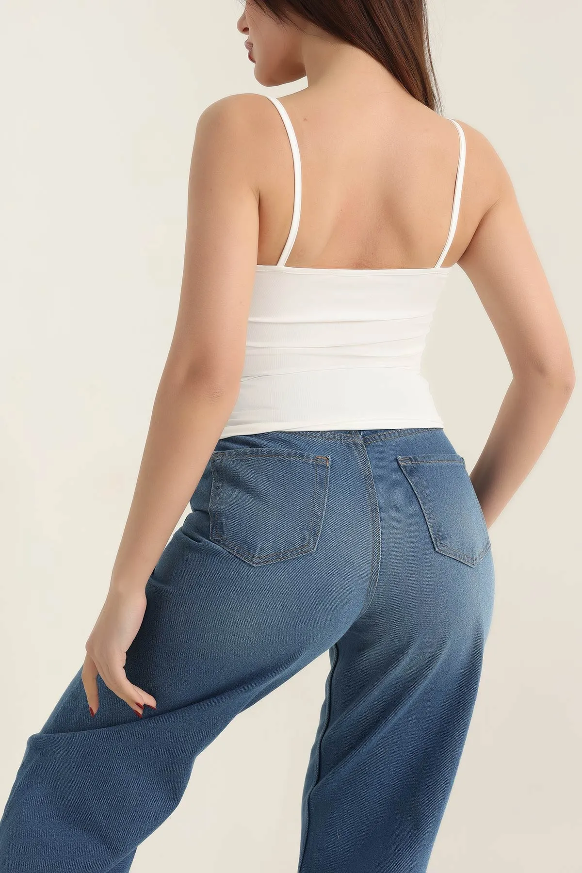 Beyaz İp Askılı Likralı Sandy Bluz 337399