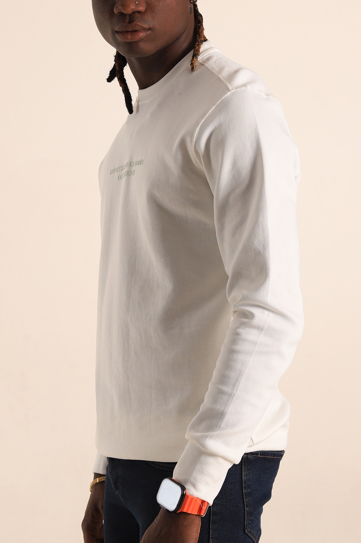 Beyaz Kabartma Yazılı Bisiklet Yaka Erkek Sweatshirt 204811