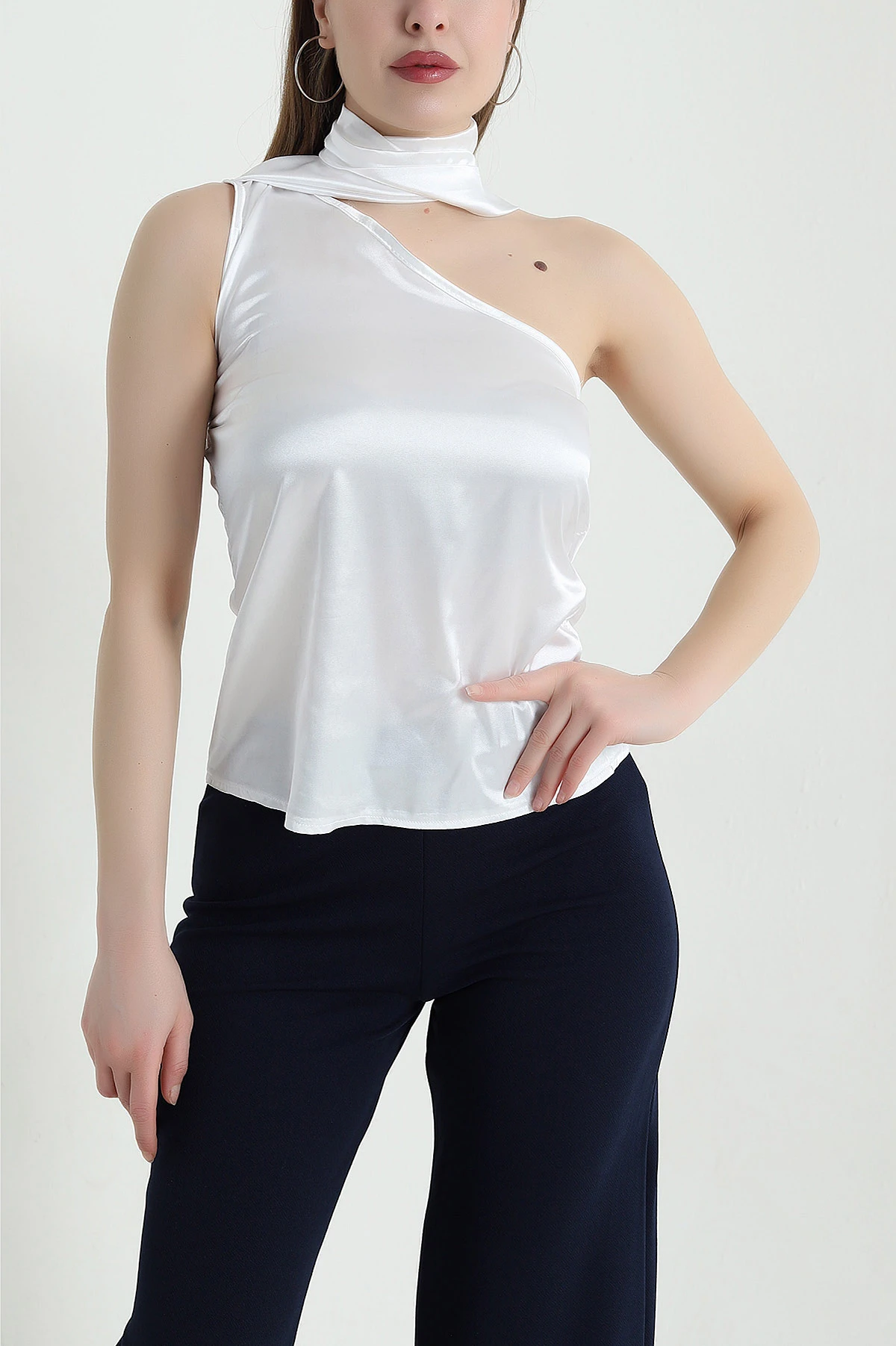Beyaz Kadın Saten Bluz 440001