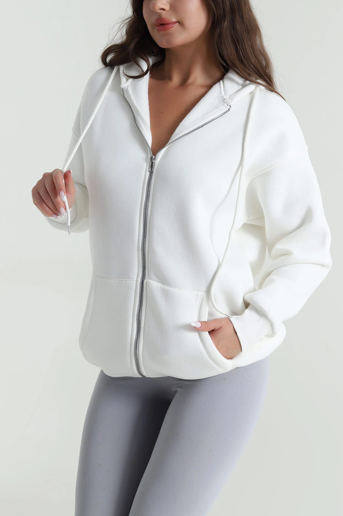 Beyaz Kapşonlu Fermuarlı Şardonlu Üç İp Kadın Sweat 485502