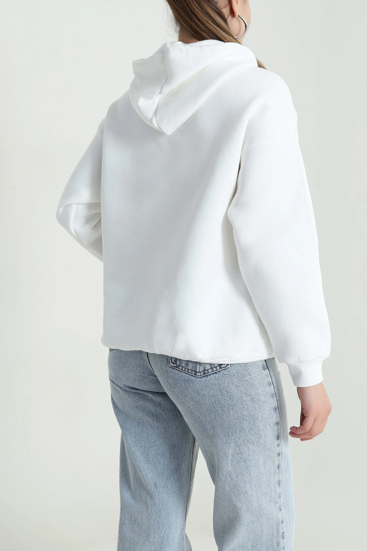 Beyaz Kapşonlu Şardonlu Üç İp Kadın Sweat 484981