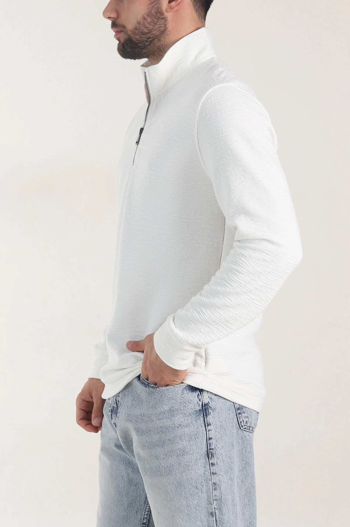 Beyaz Kırınkıl Kumaş Yarım Fermuarlı Erkek Sweatshirt 406827