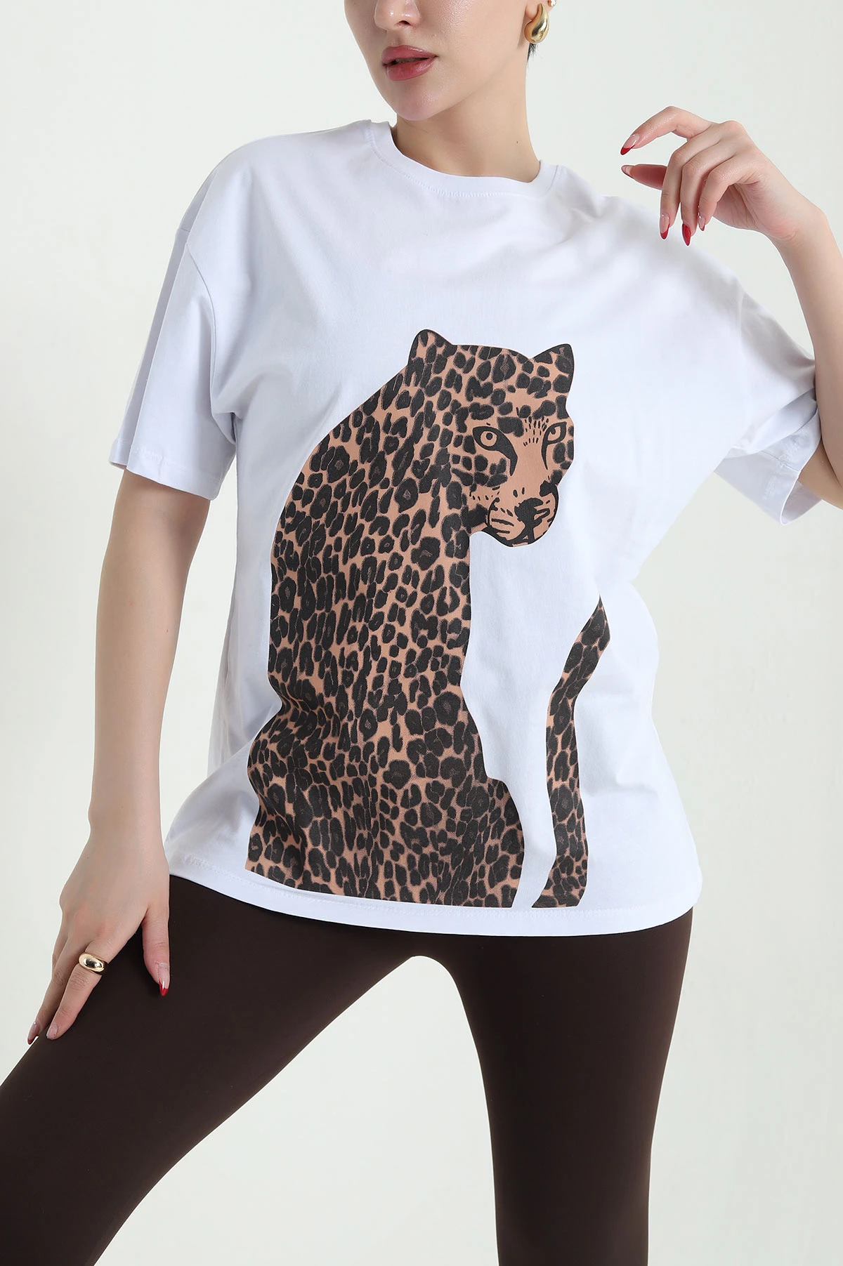 Beyaz Leopar Baskılı Süprem Kadın Tişört 440872