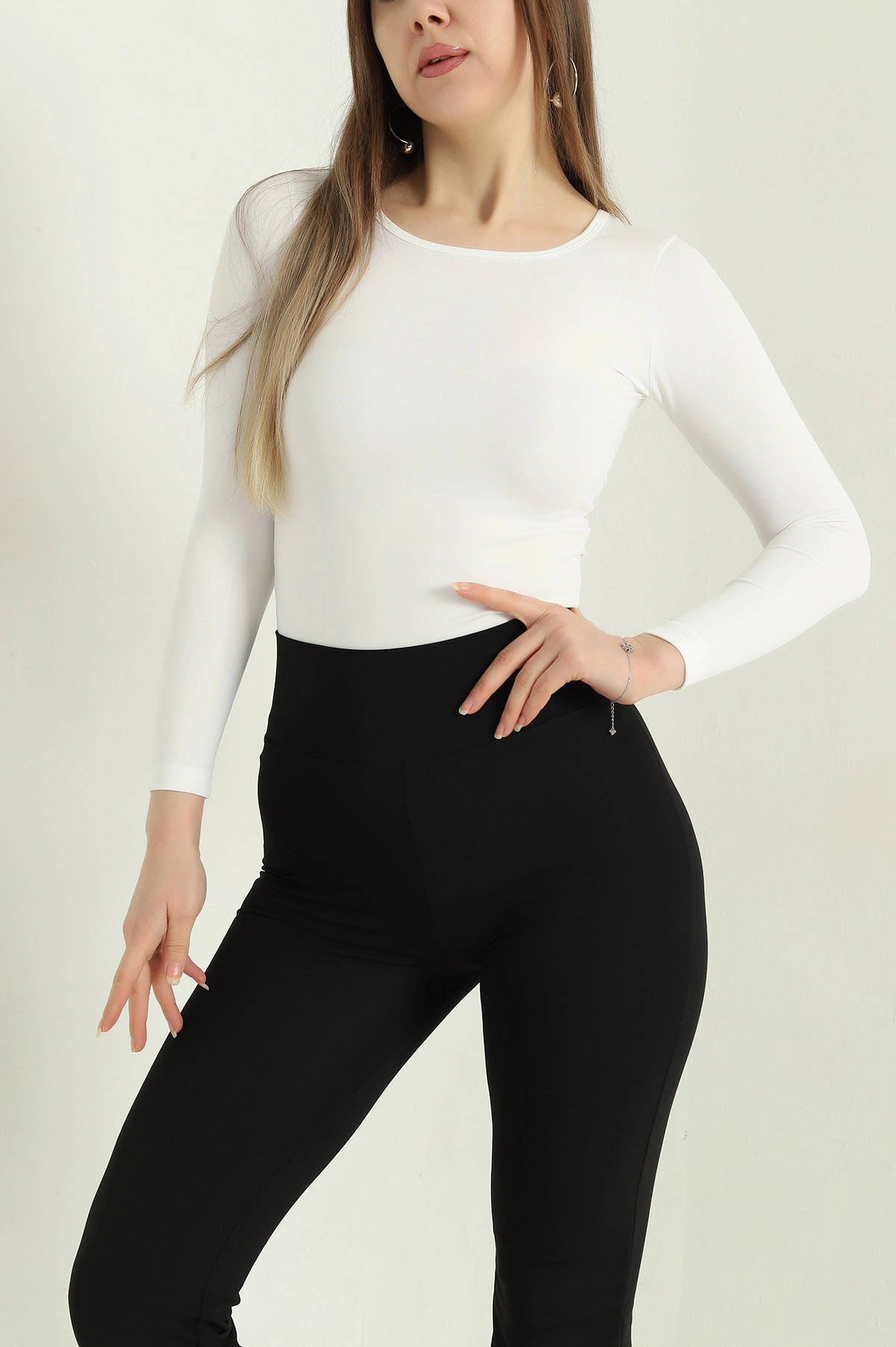 Beyaz Likralı Sandy Zıbın Bluz 337089