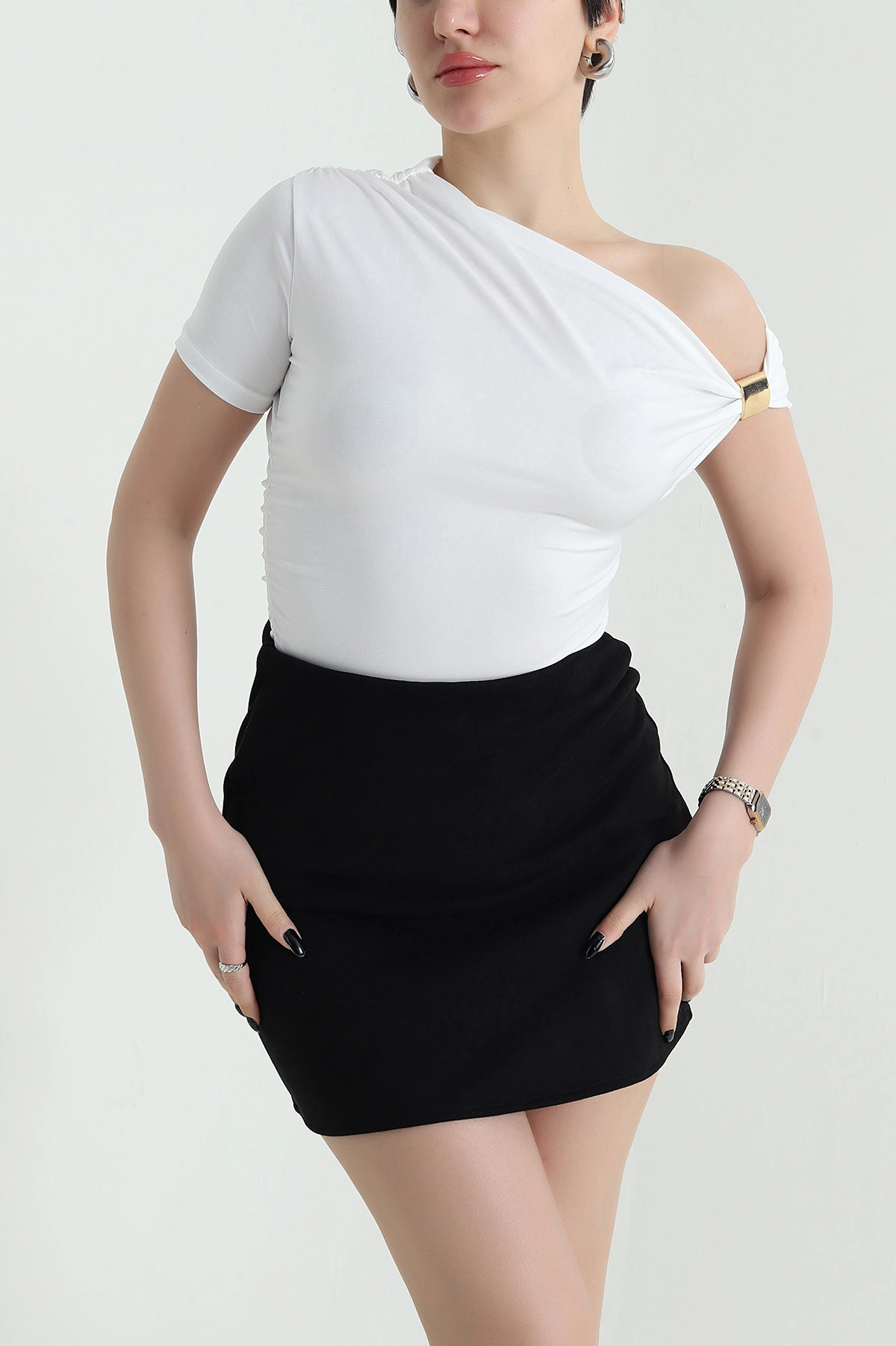 Beyaz Likralı Tokalı Sandy Kadın Bluz 452629