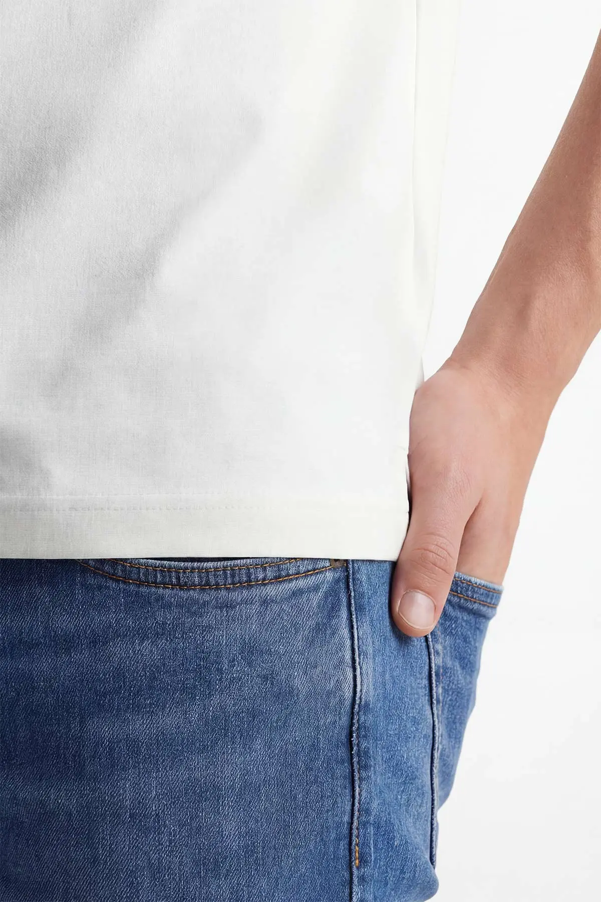 Beyaz Modal Kumaş Polo Yaka Düğmeli Erkek Tişört 447805